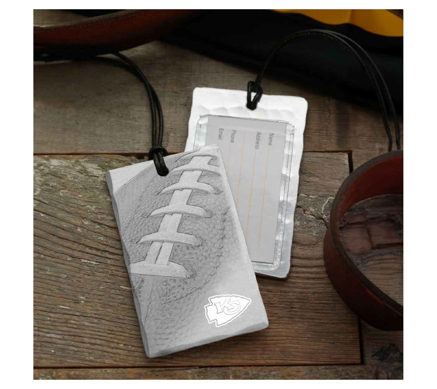 Wendell August NFL Football Bag Tag