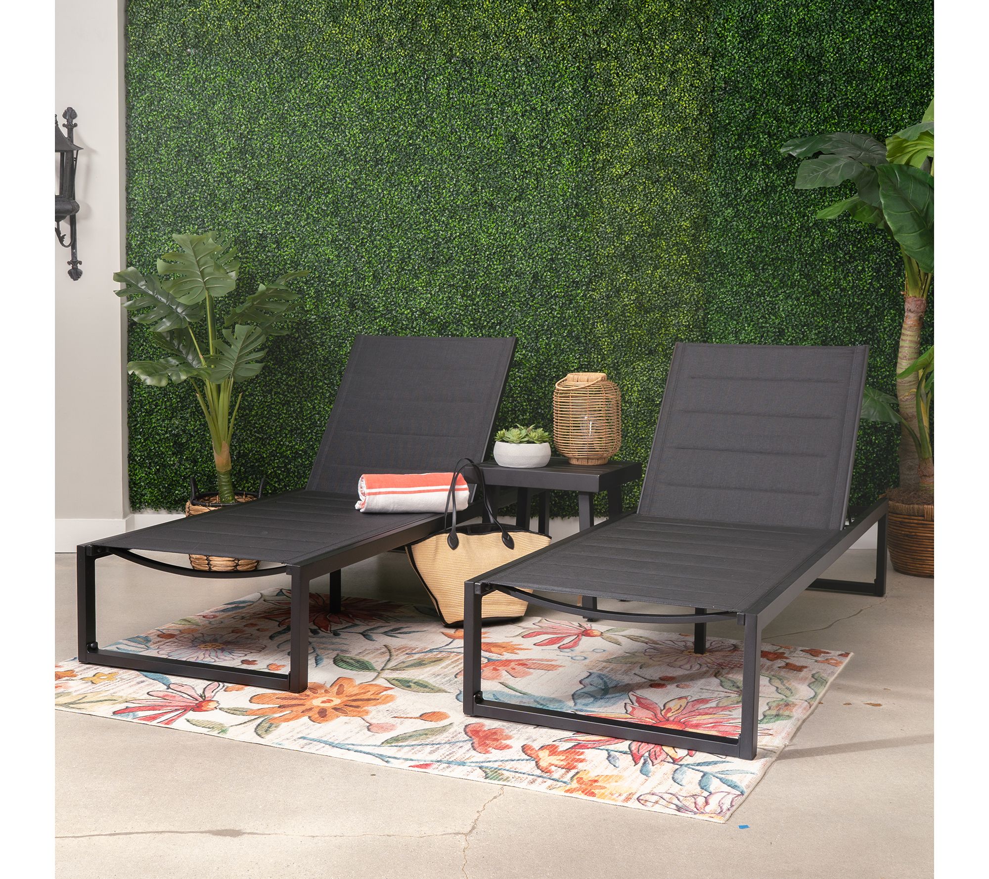 Linon Home Holland Aluminum 3PC Set Chaise andTable Black