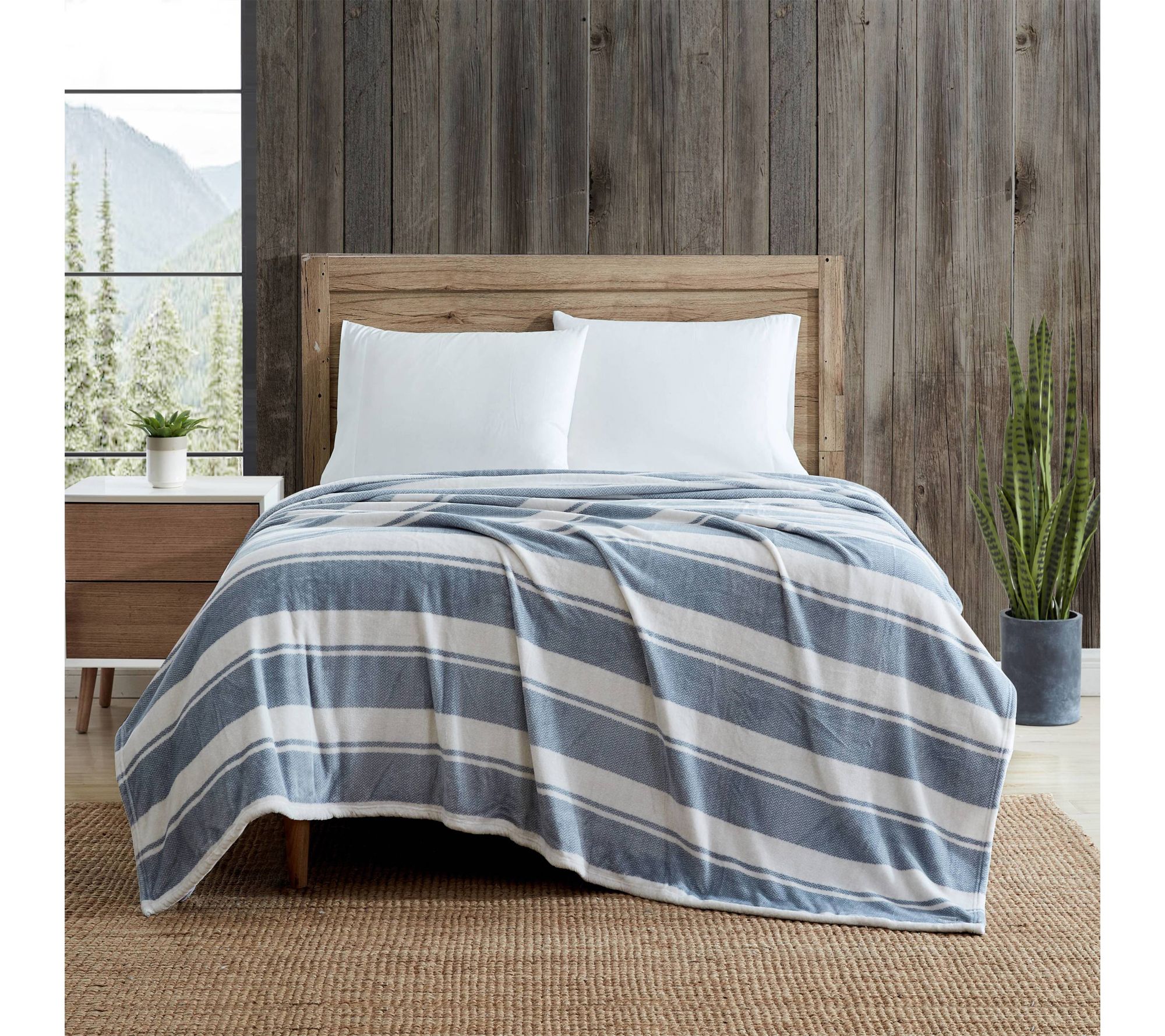 Eddie Bauer Ultra Soft Stripes Flannel King Blanket