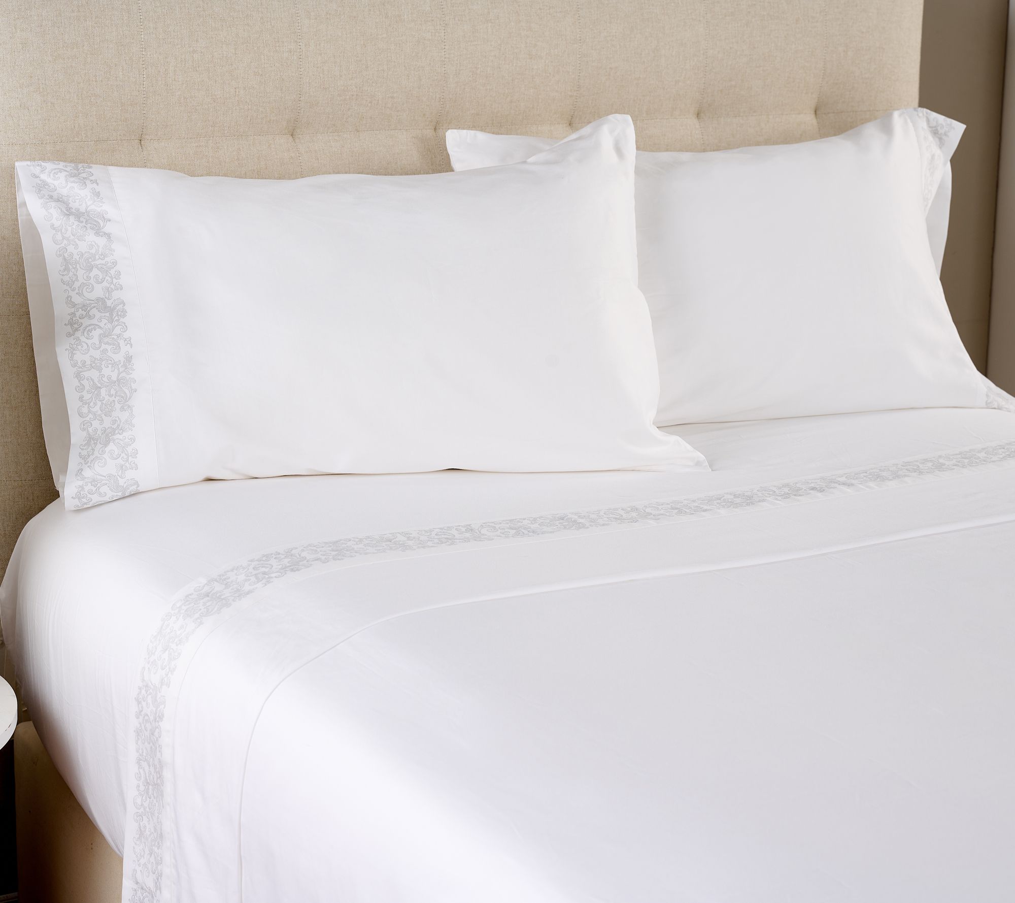 Hotel du Cobb 100% Cotton Sateen Sheet Set by Dennis Basso
