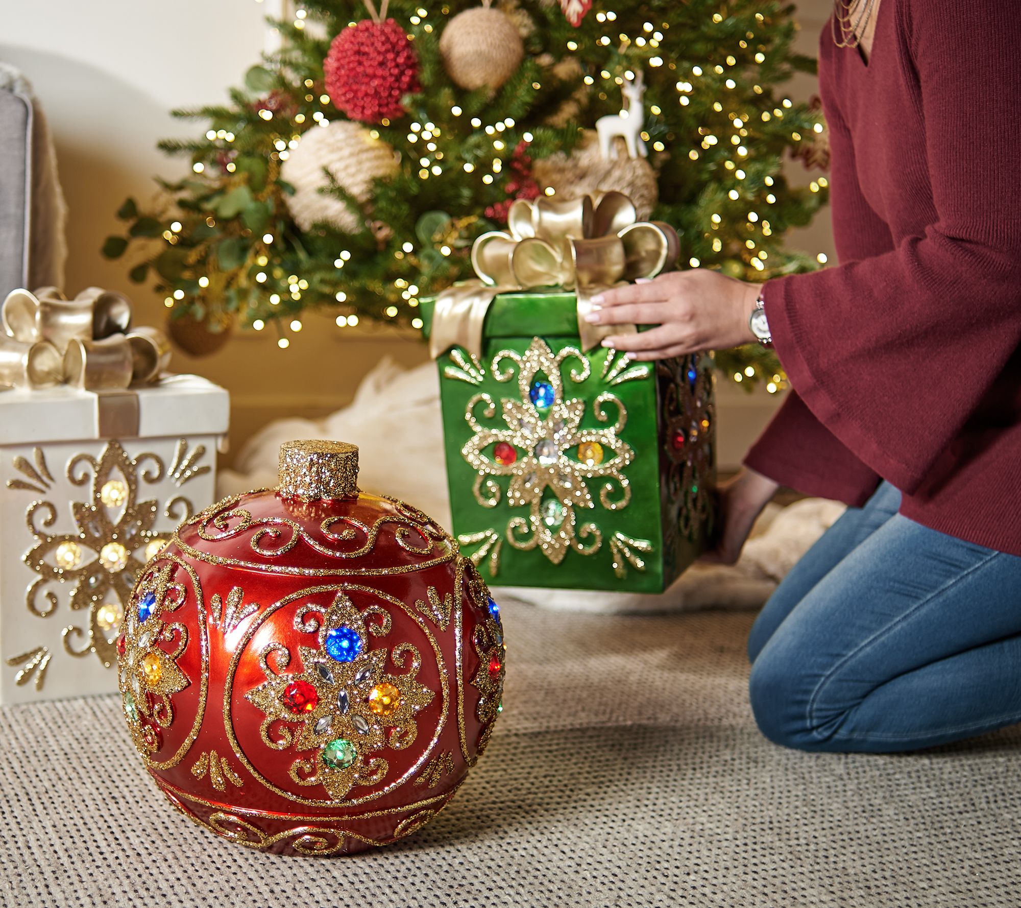 Kringle Express Indoor/Outdoor Oversized Lit Ornament with Timer