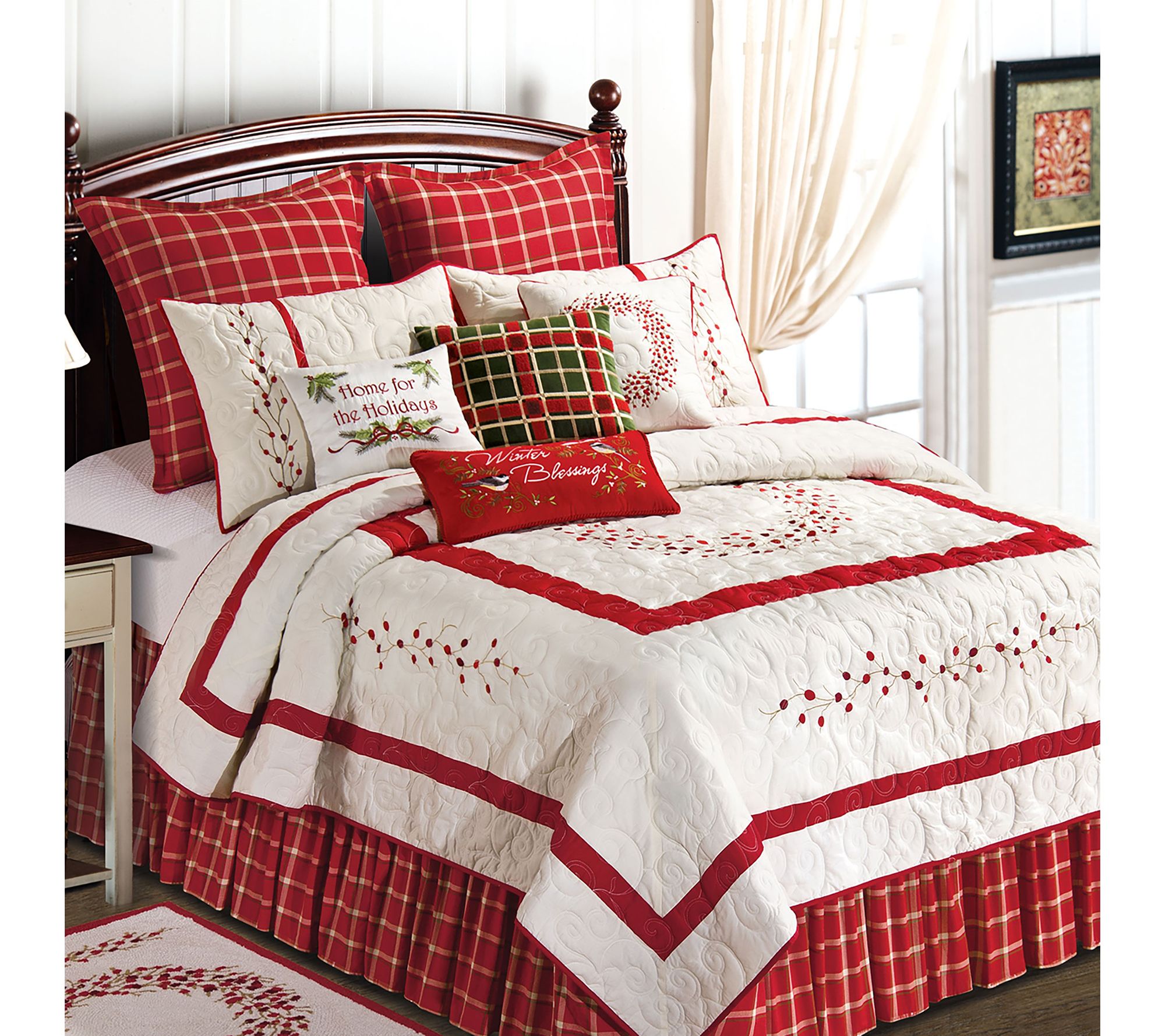 Berry Wreath King Quilt by Valerie