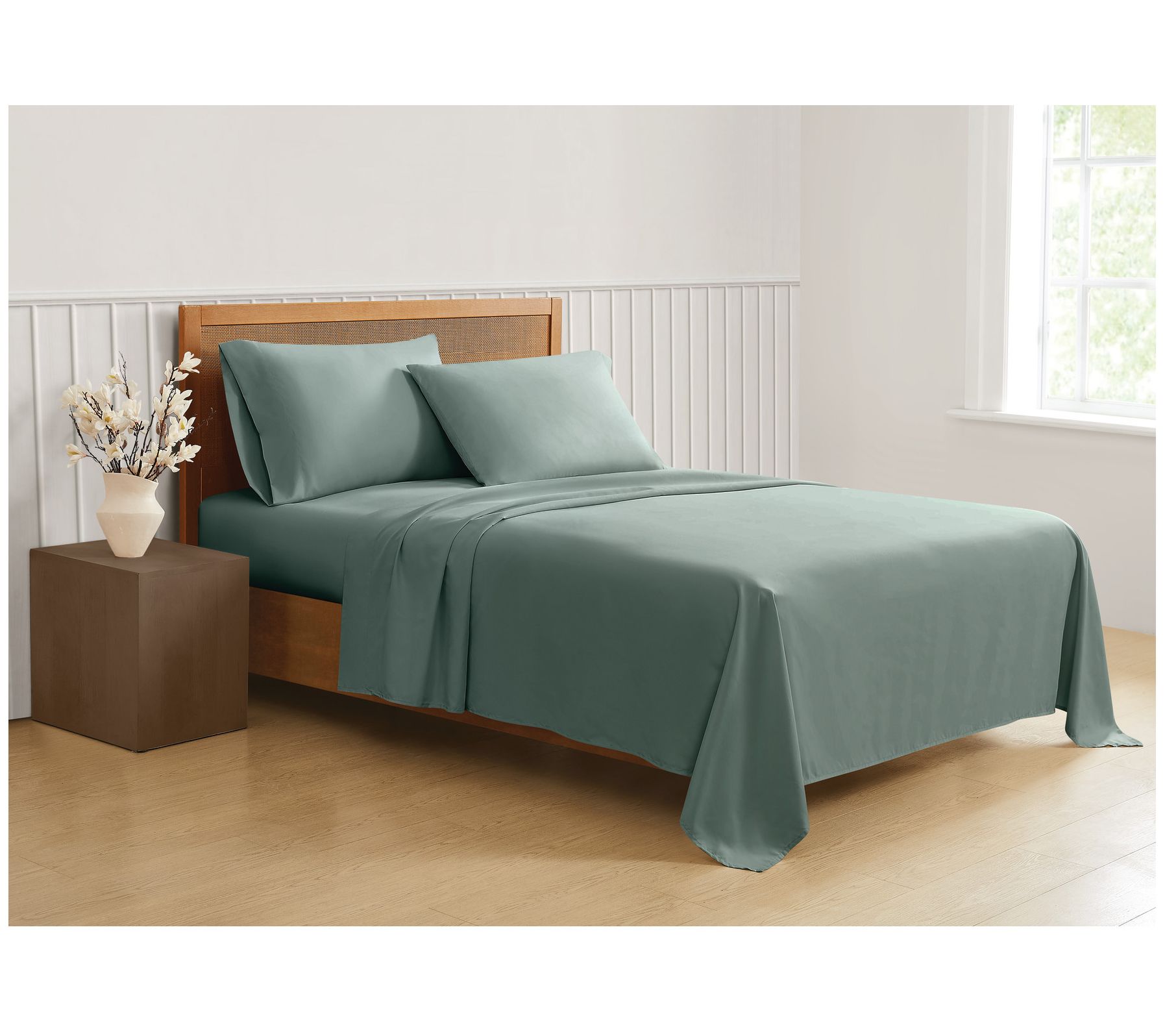 Truly Soft Green Solid Twin XL 3 Piece Sheet Set