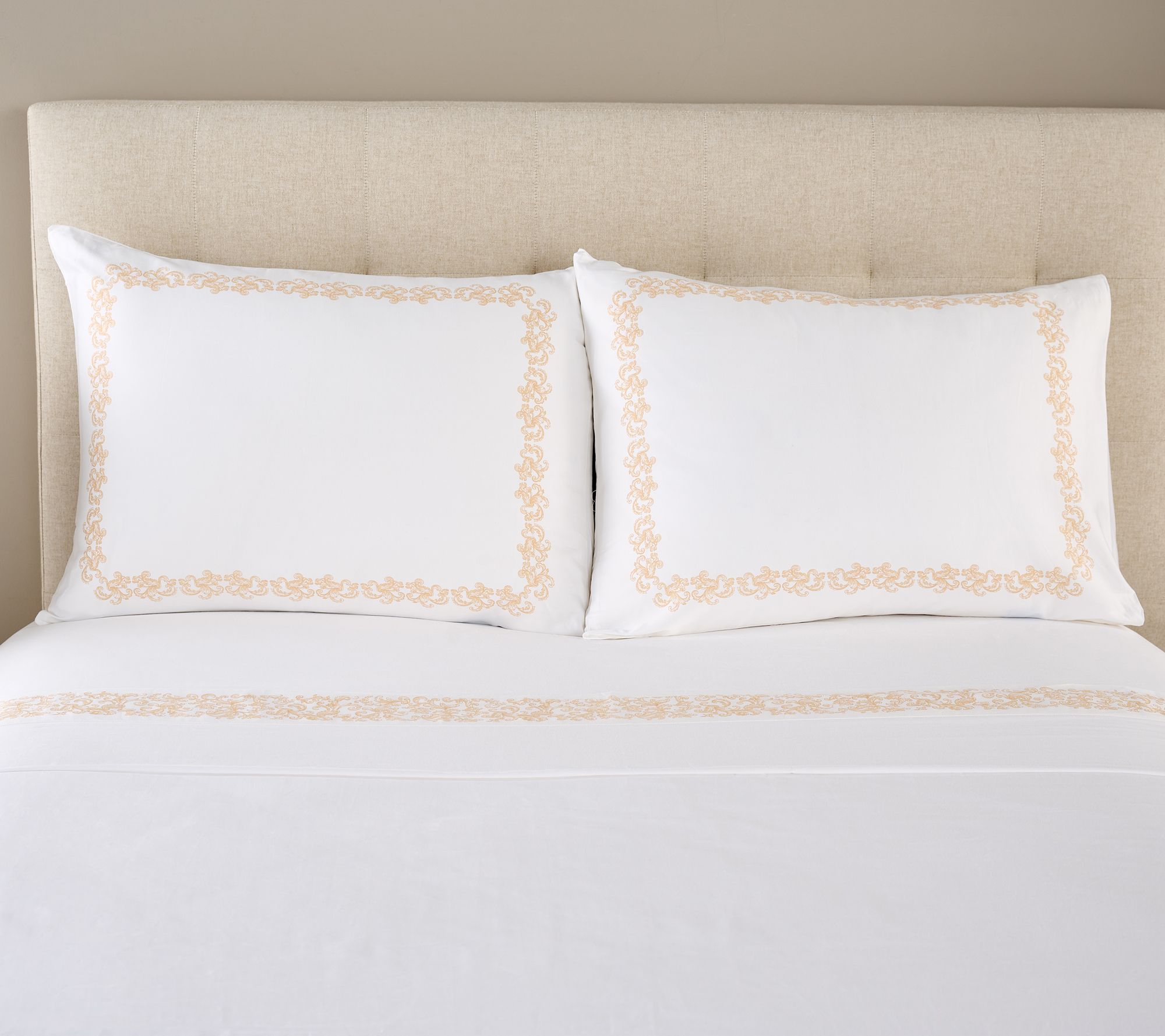 Hotel du Cobb S/2 Standard Border Pillowcases by Dennis Basso