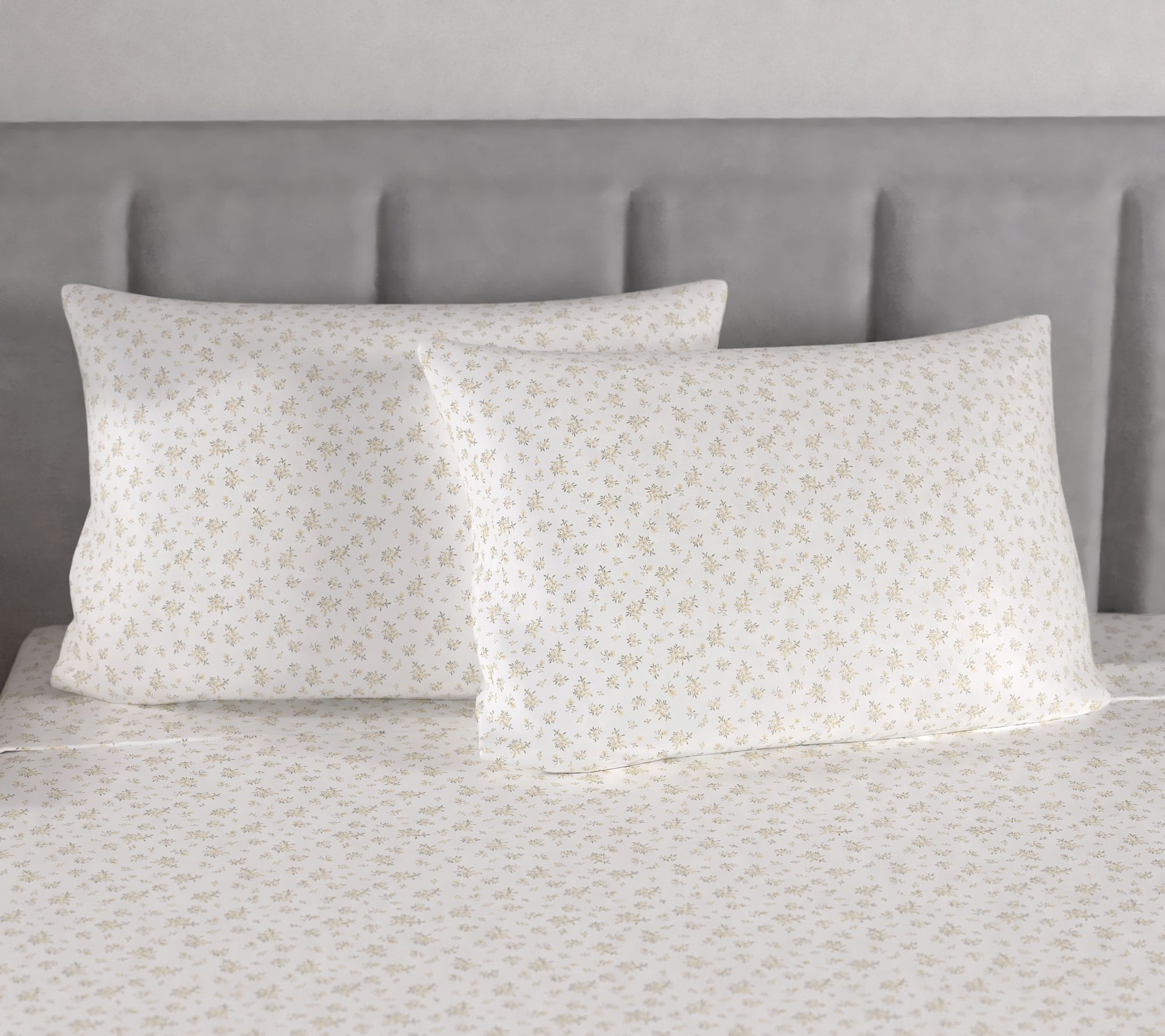 Martha Stewart Set of (2) 300TC 100T Cotton Sateen Pillowcases