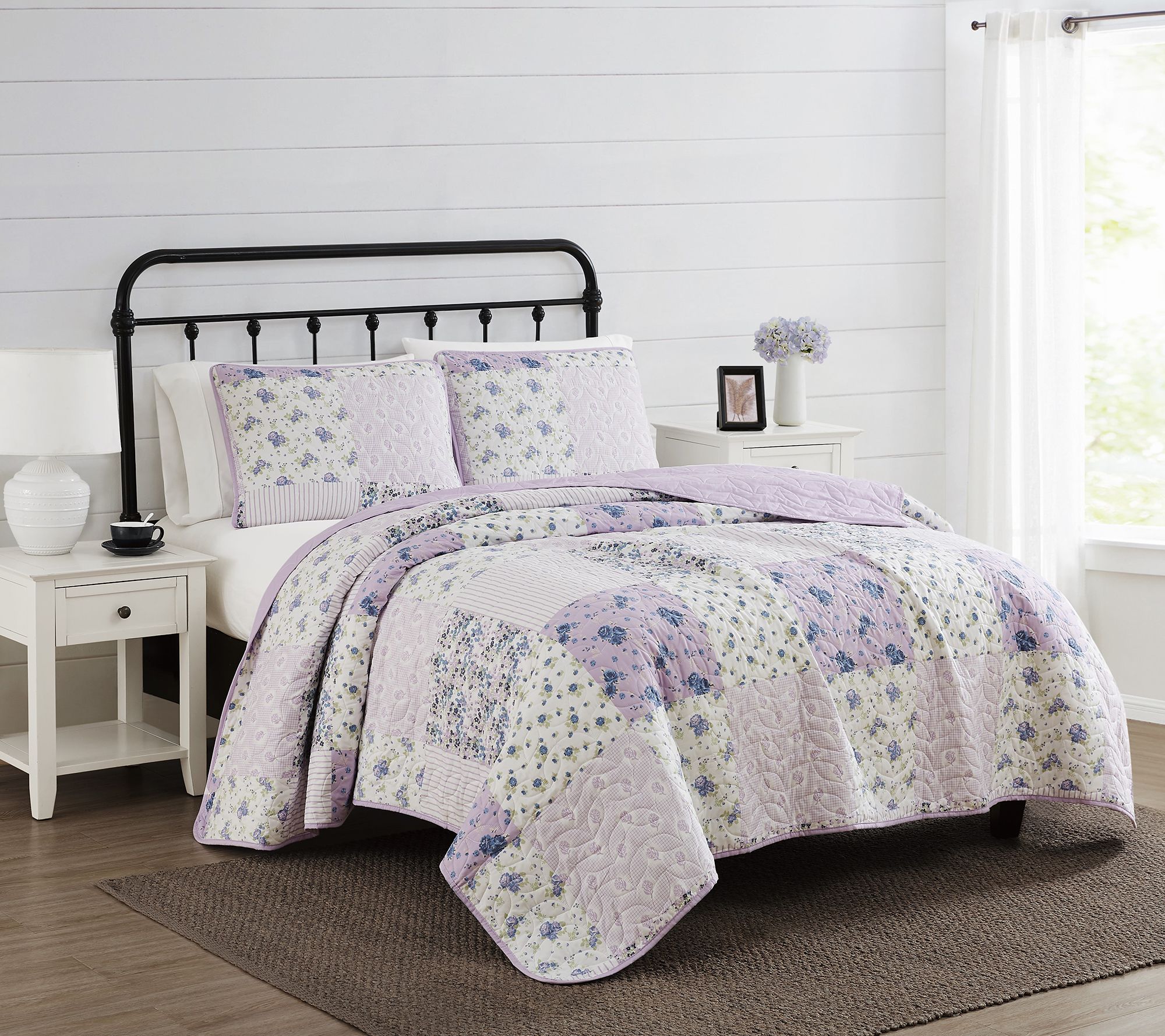 Cannon Elissa Patchwork King 3 Piece Quilt Set