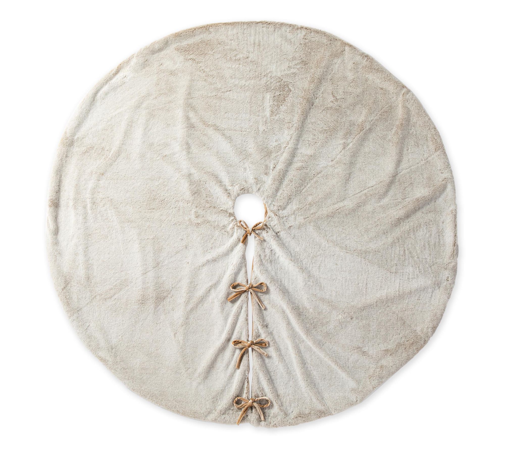 Glitzhome 60" XL Lux Faux Rabbit Fur ChristmasTree Skirt