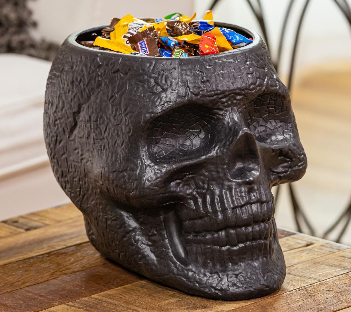  Evergreen Skull Shaped Planter Pot