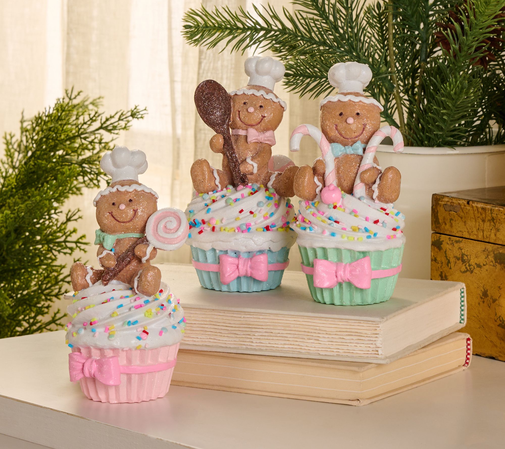 "As Is" Set of 3 Gingerbread Children w/ Cupcake-Valerie