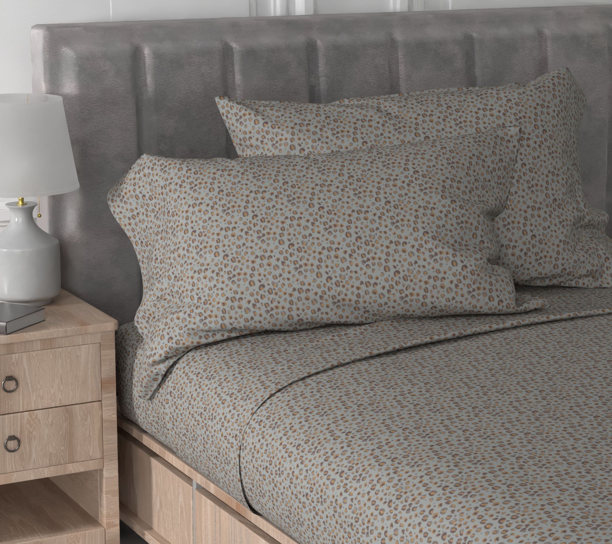 LOGO Home by Lori Goldstein Animal Print 4pc Sheet Set