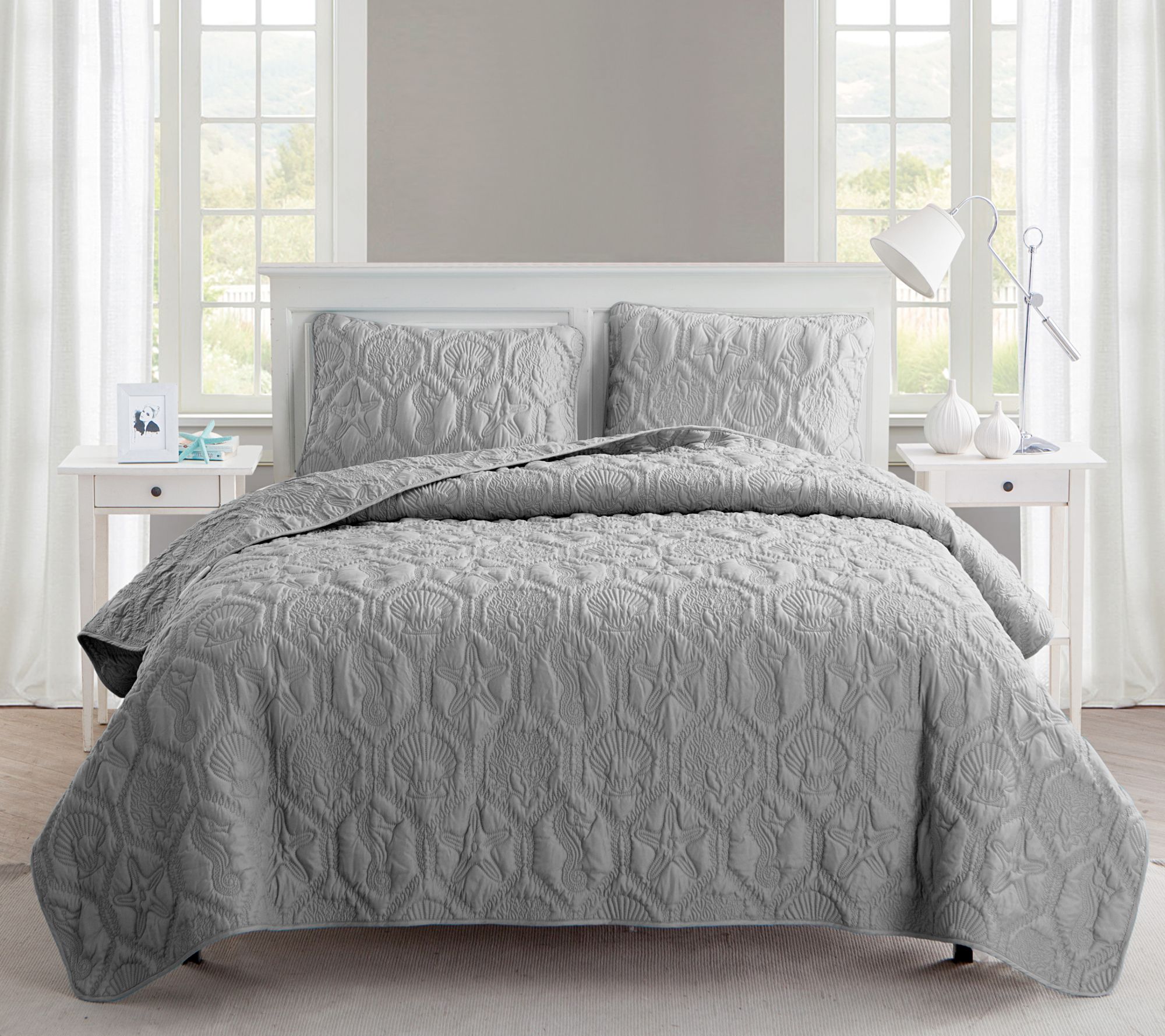 VCNY Home Shore Embossed Quilt Set, Queen