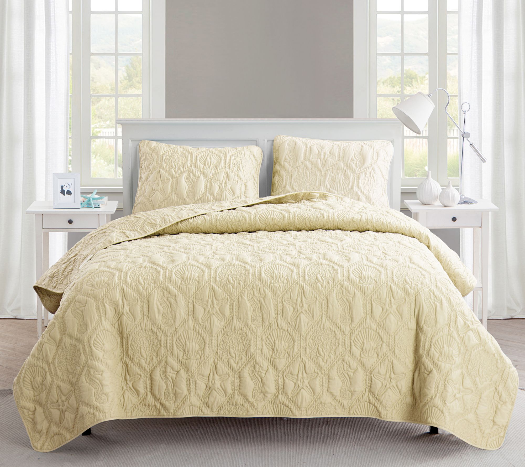 VCNY Home Shore Embossed Quilt Set, Queen