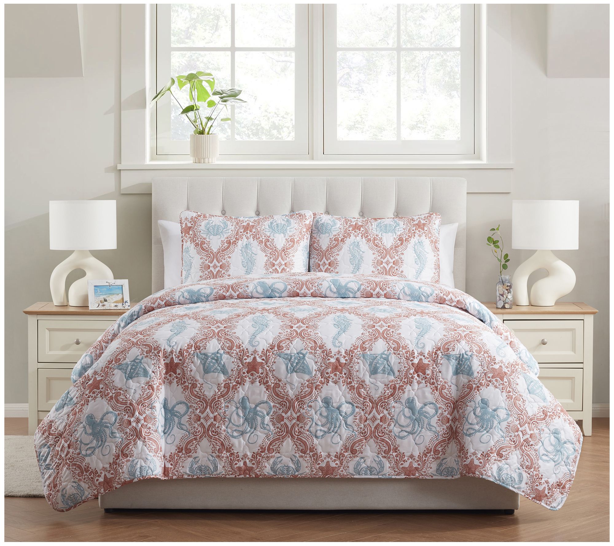 VCNY Home Coastal 3pc Sealife Quilt Set, King