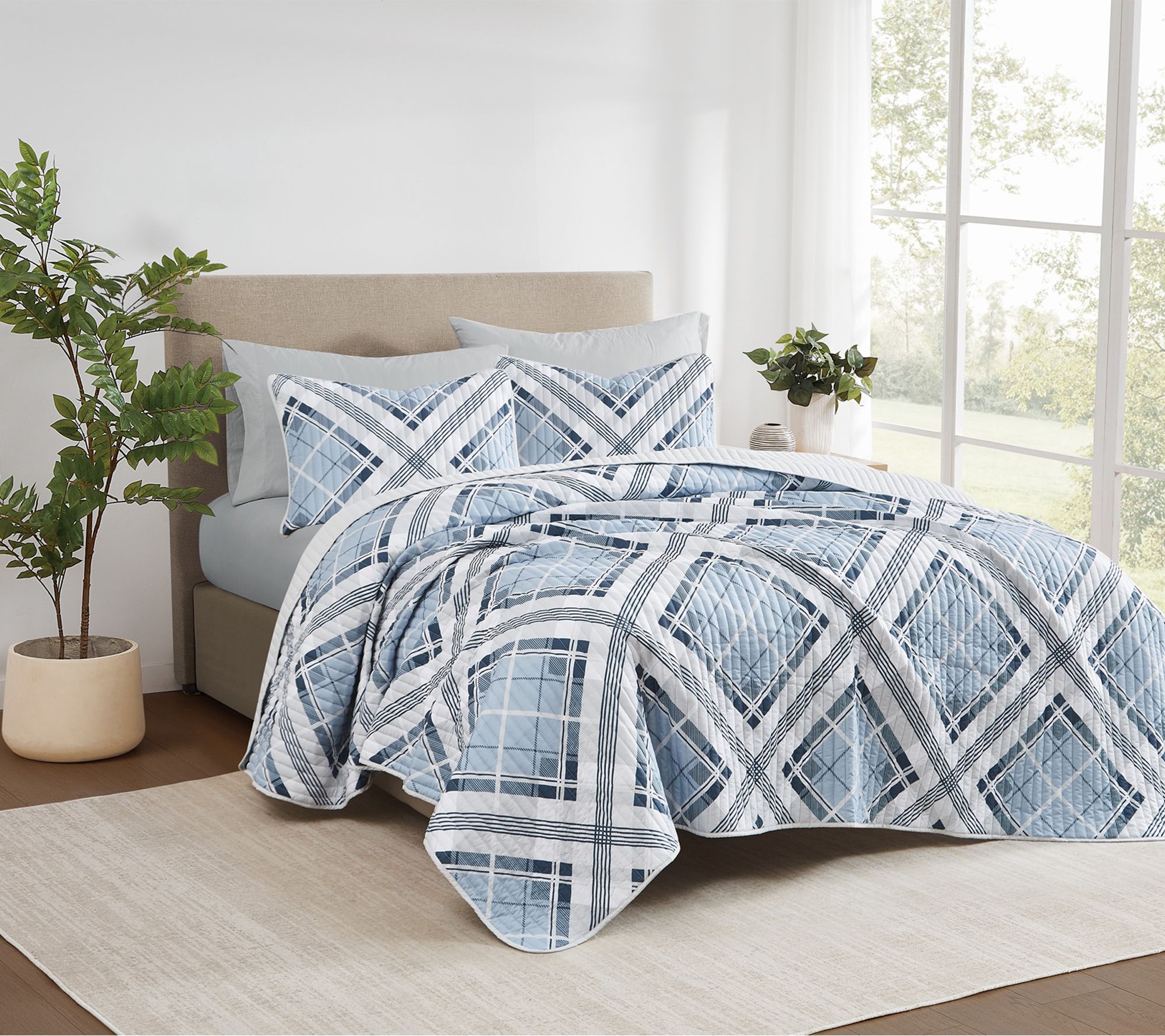 Truly Soft Lars Plaid 3 Piece King Quilt Set