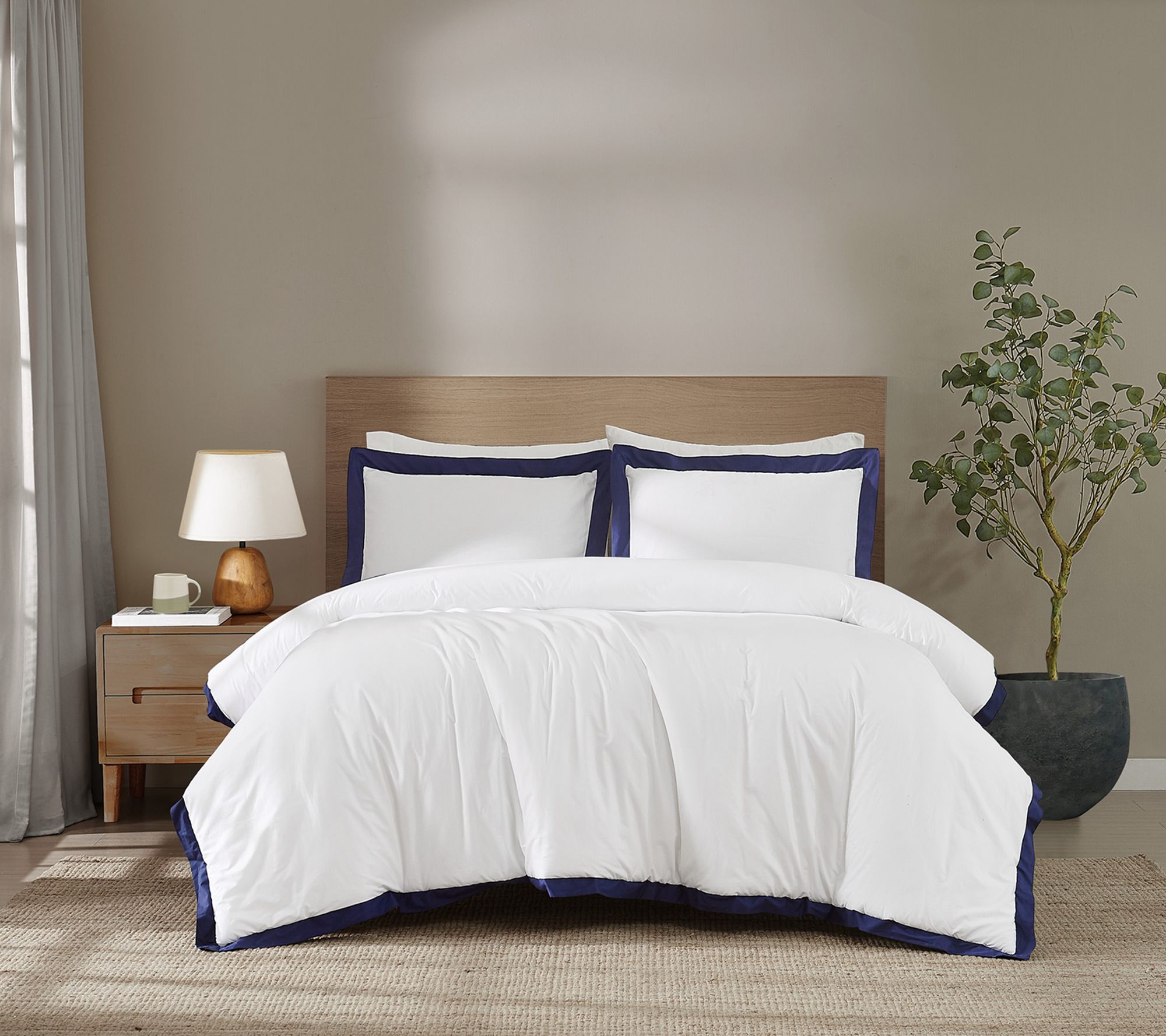 Brooklyn Loom Cotton Hotel Border Full/Queen Comforter Set
