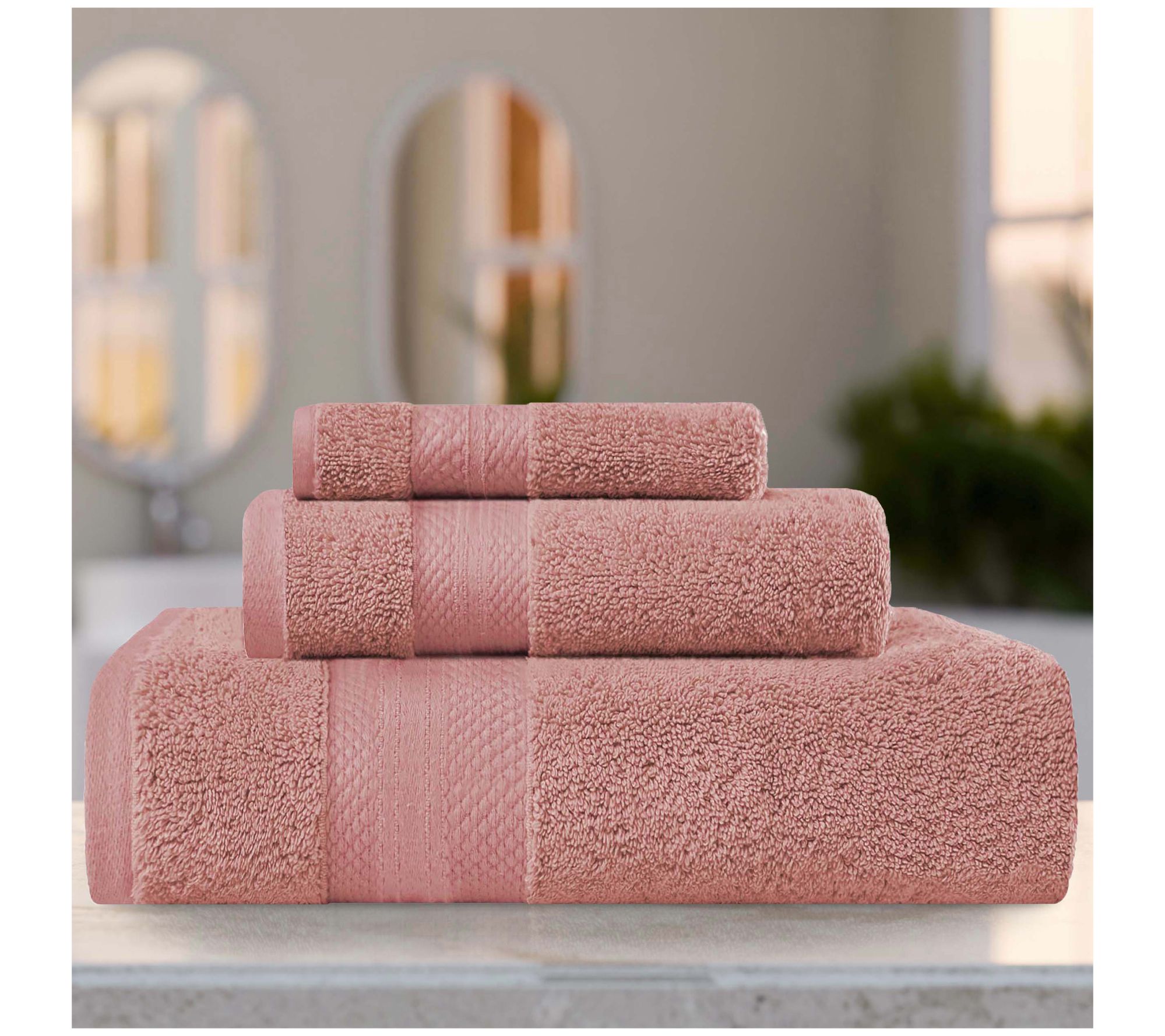 Superior Turkis h Cotton Ultra- Plush Solid 3-P iece Towel Set