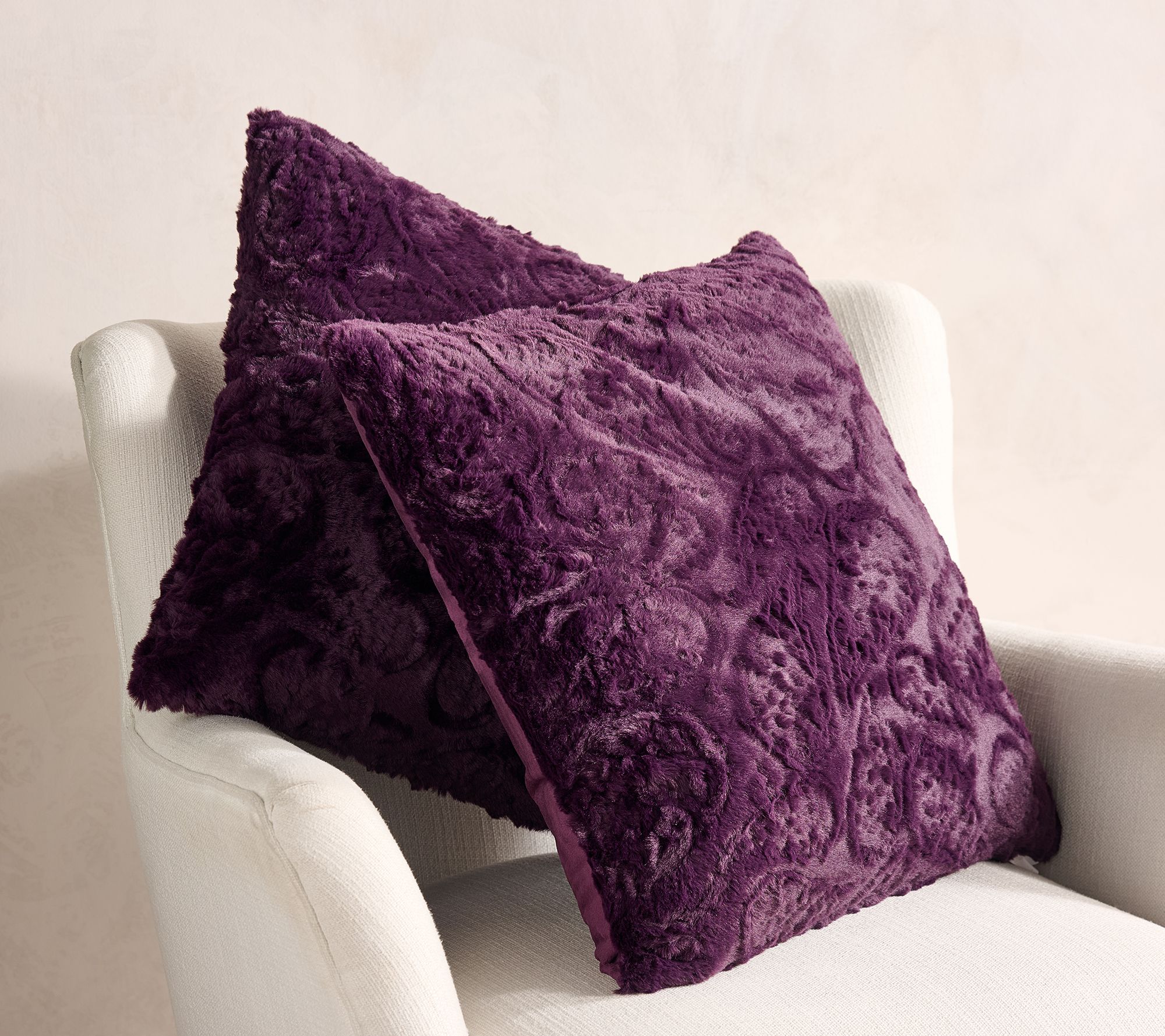 Hotel Du Cobb Sculpted Faux Fur S/2 Pillows by Dennis Basso