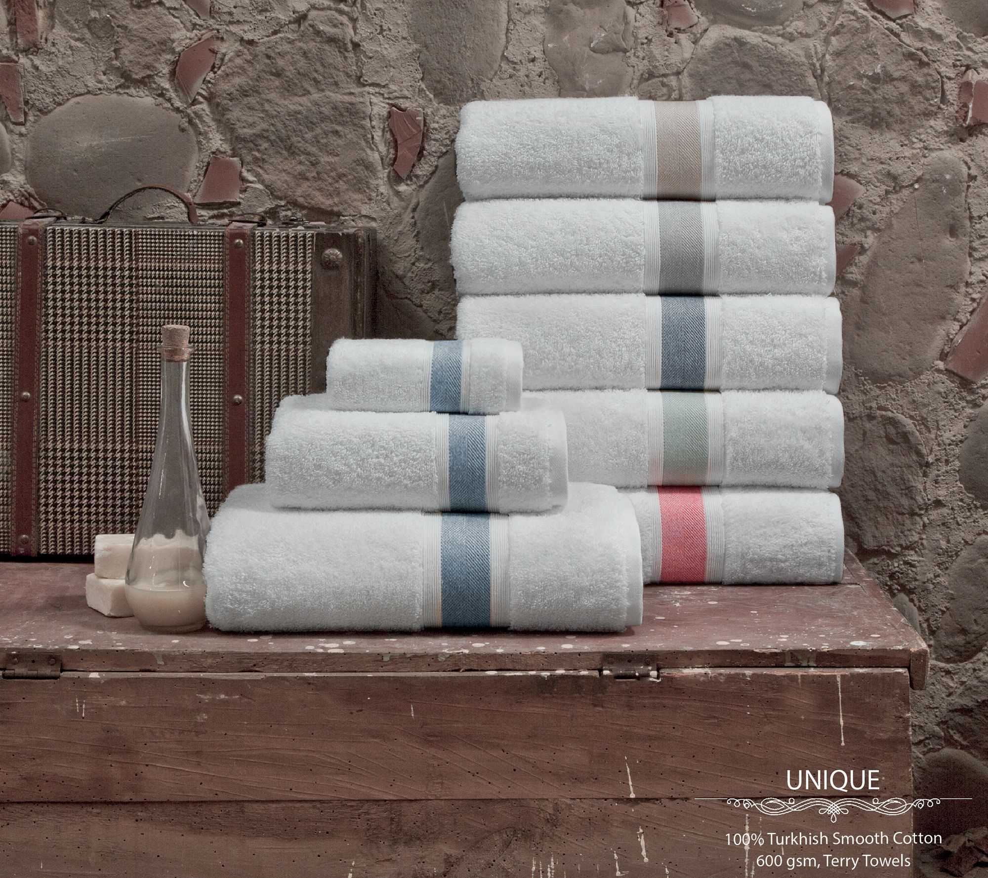 Enchante Home 4-Piece White Turkish Cotton Bath Towel Set (Vague) in the Bathroom  Towels department at
