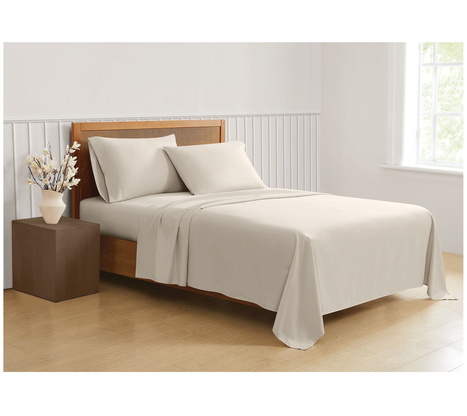 Truly Soft Green Solid Queen 4 Piece Sheet Set