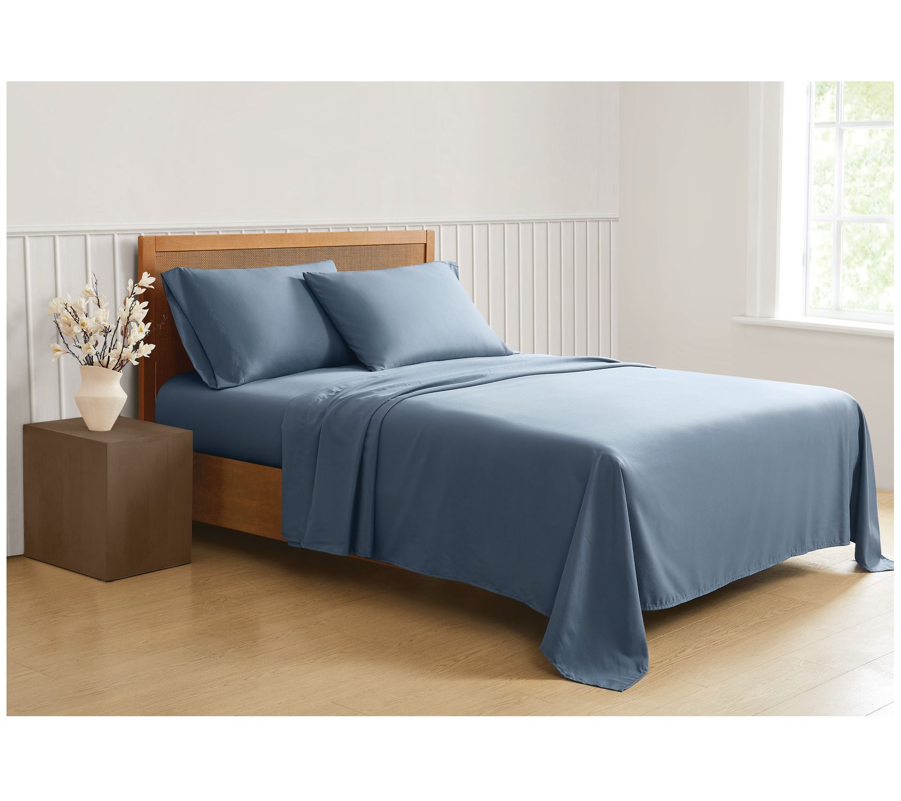 Truly Soft Green Solid Queen 4 Piece Sheet Set