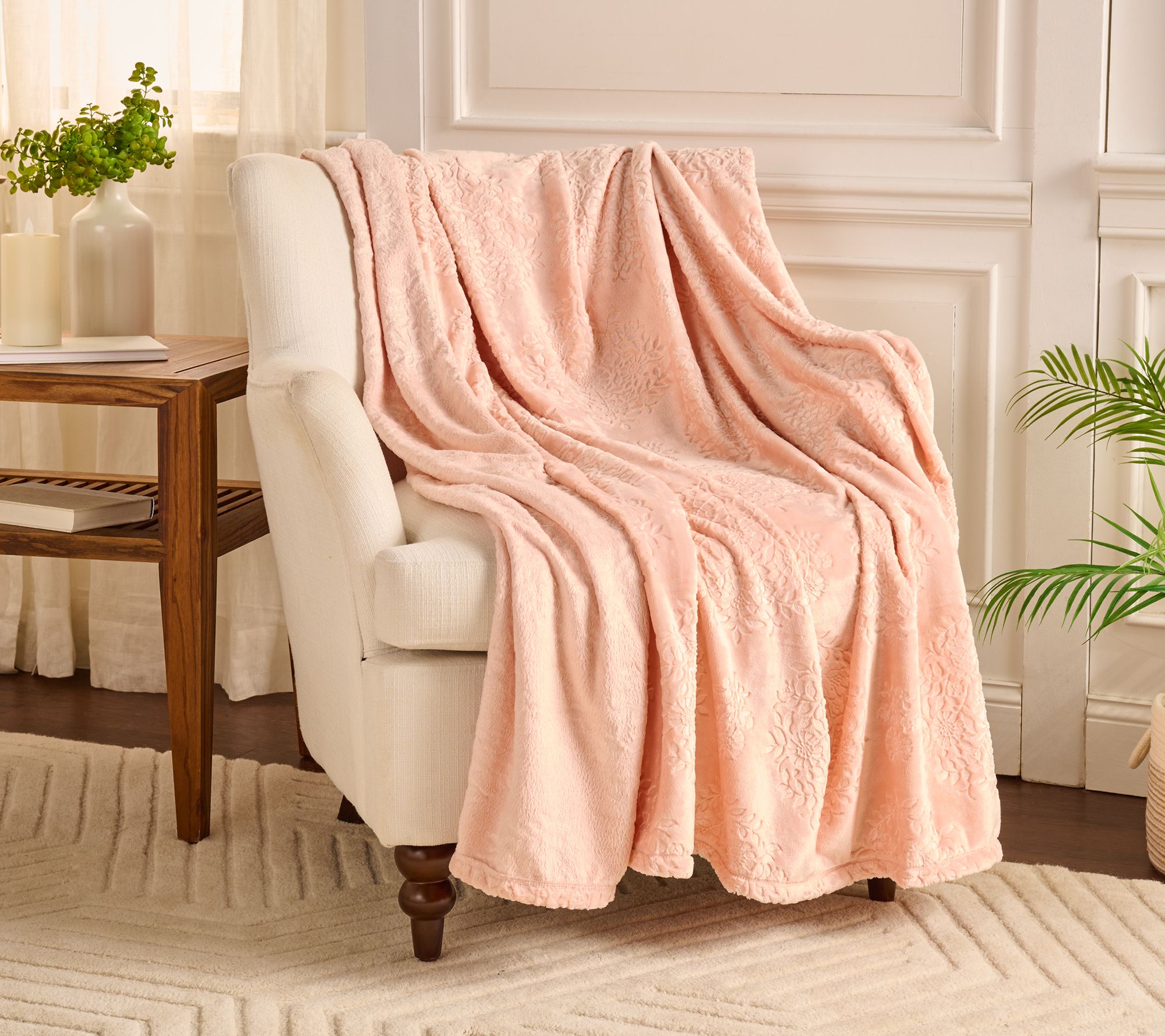 Home Reflections 60x70 Layla Sculpted Floral Plush Throw