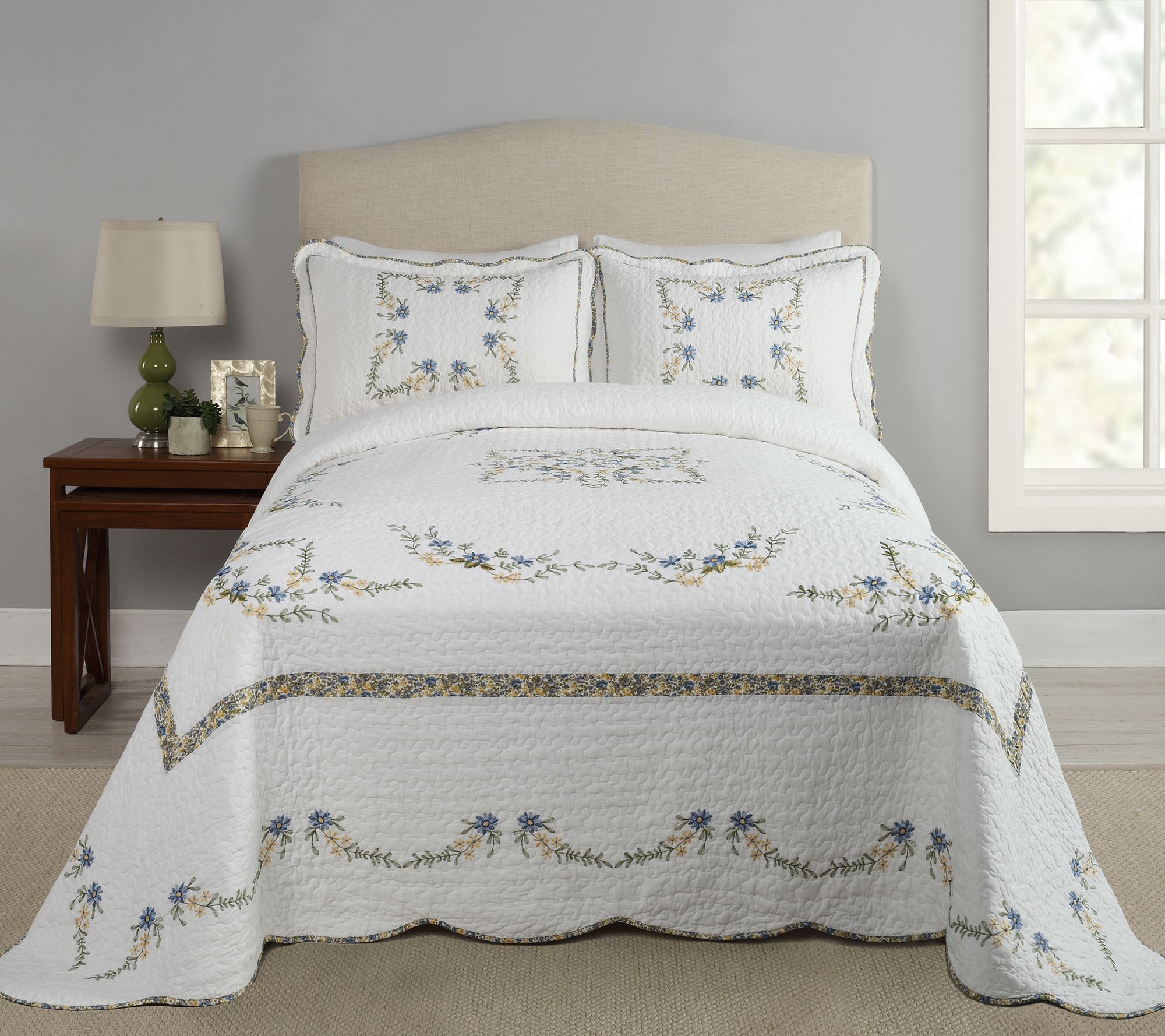 Modern Heirloom Heather Queen Bedspread - QVC.com