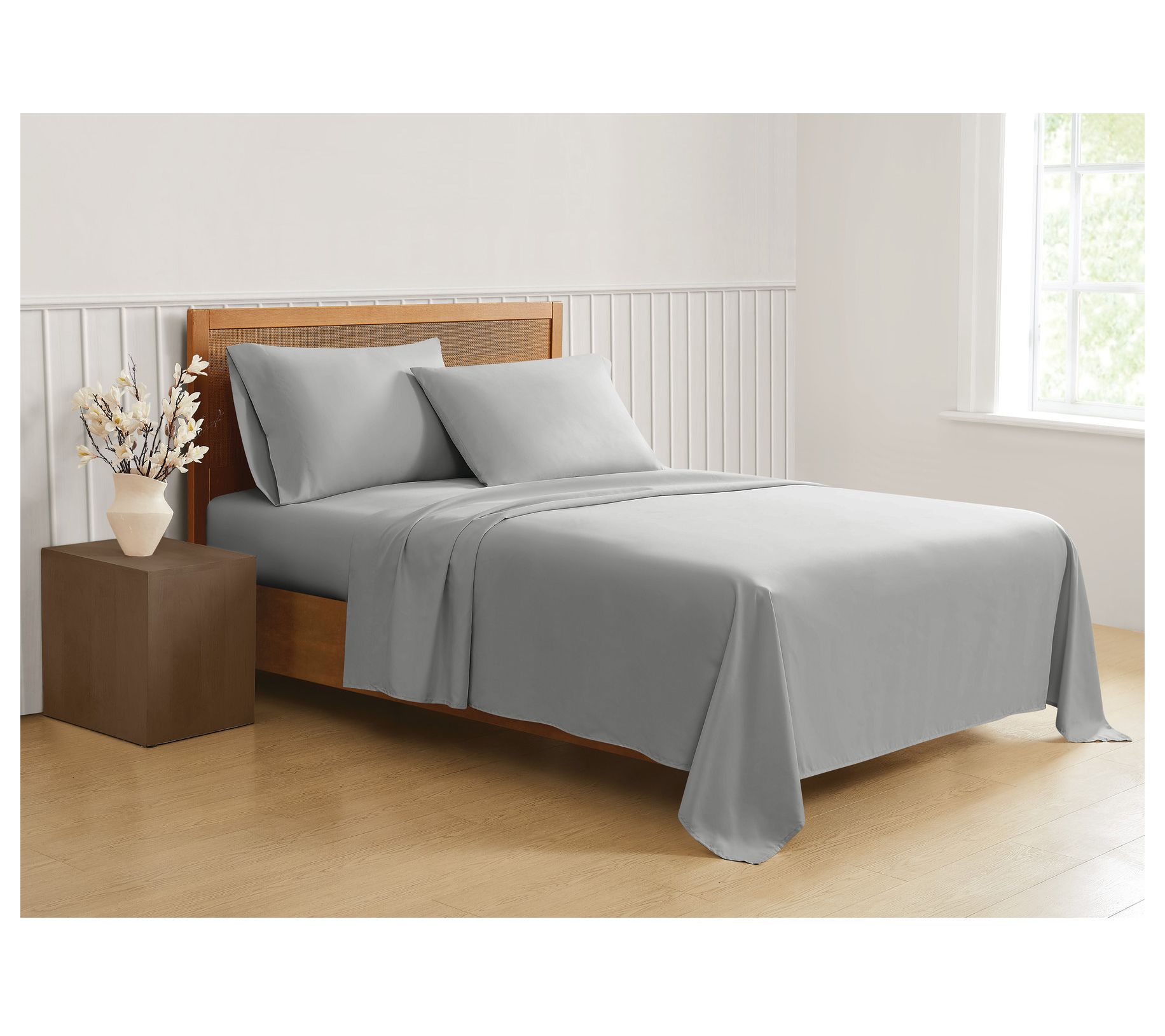 Truly Soft Green Solid King 4 Piece Sheet Set