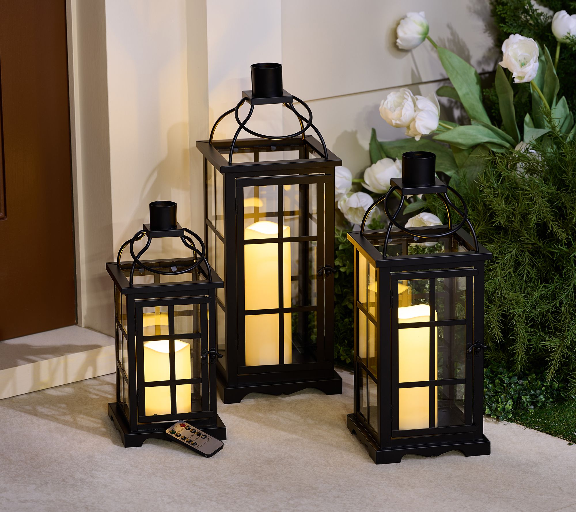Hotel du Cobb by Dennis Basso Set of 3 Lanterns with Candles
