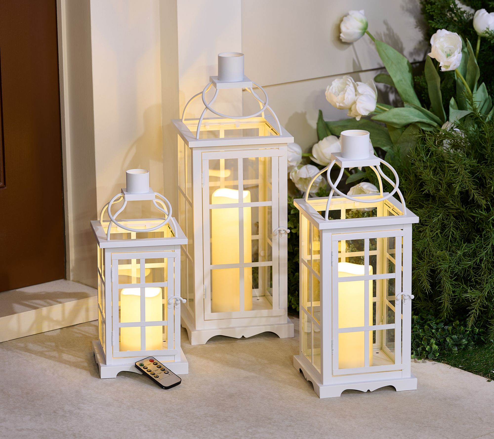 Hotel du Cobb by Dennis Basso Set of 3 Lanterns with Candles