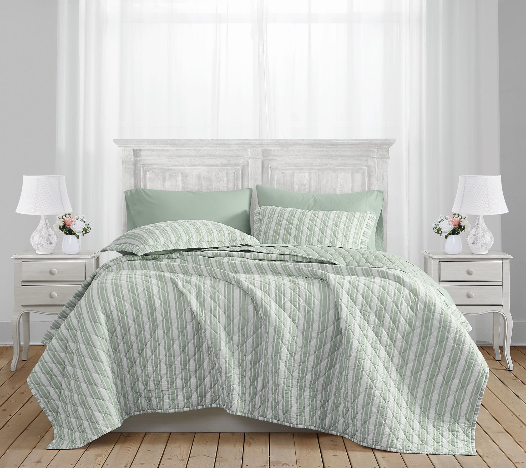 The Farmhouse by Rachel Ashwell Wide Ticking St ripe TXL Quilt