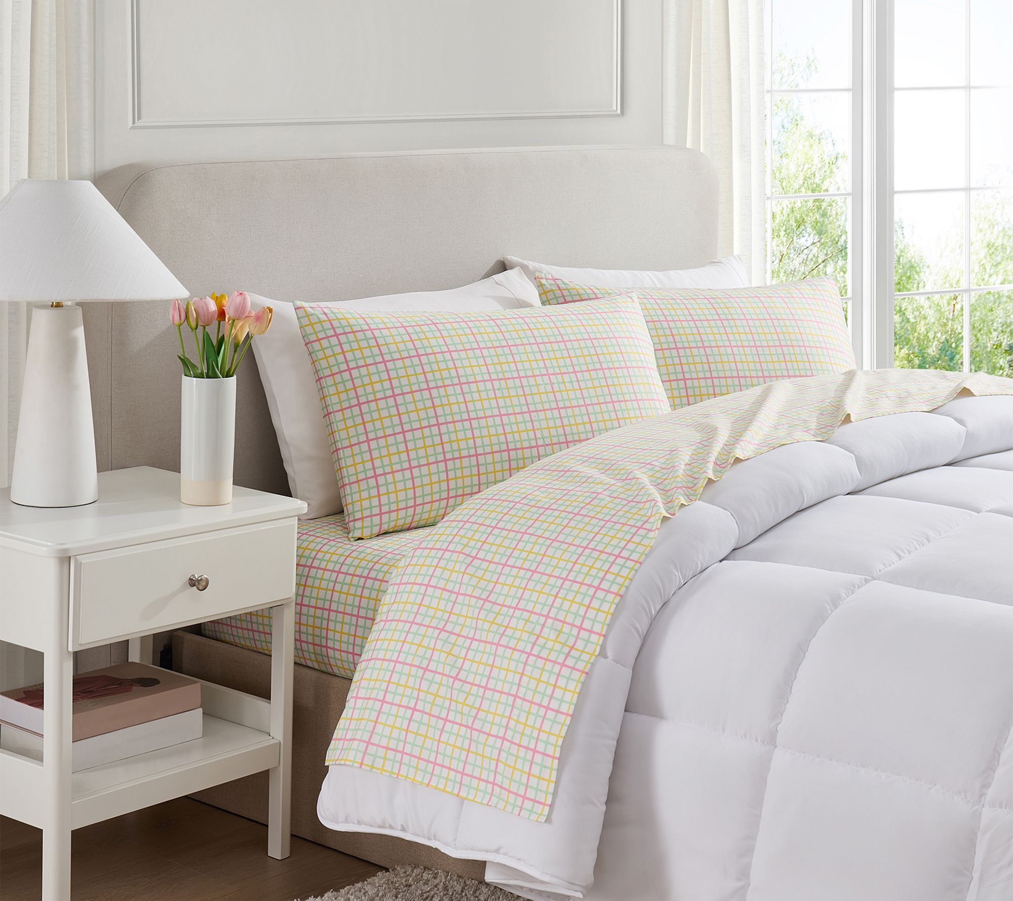 Hallmark Chromatic Grid 3-Pc Microfiber Bed Sheet Set, Queen