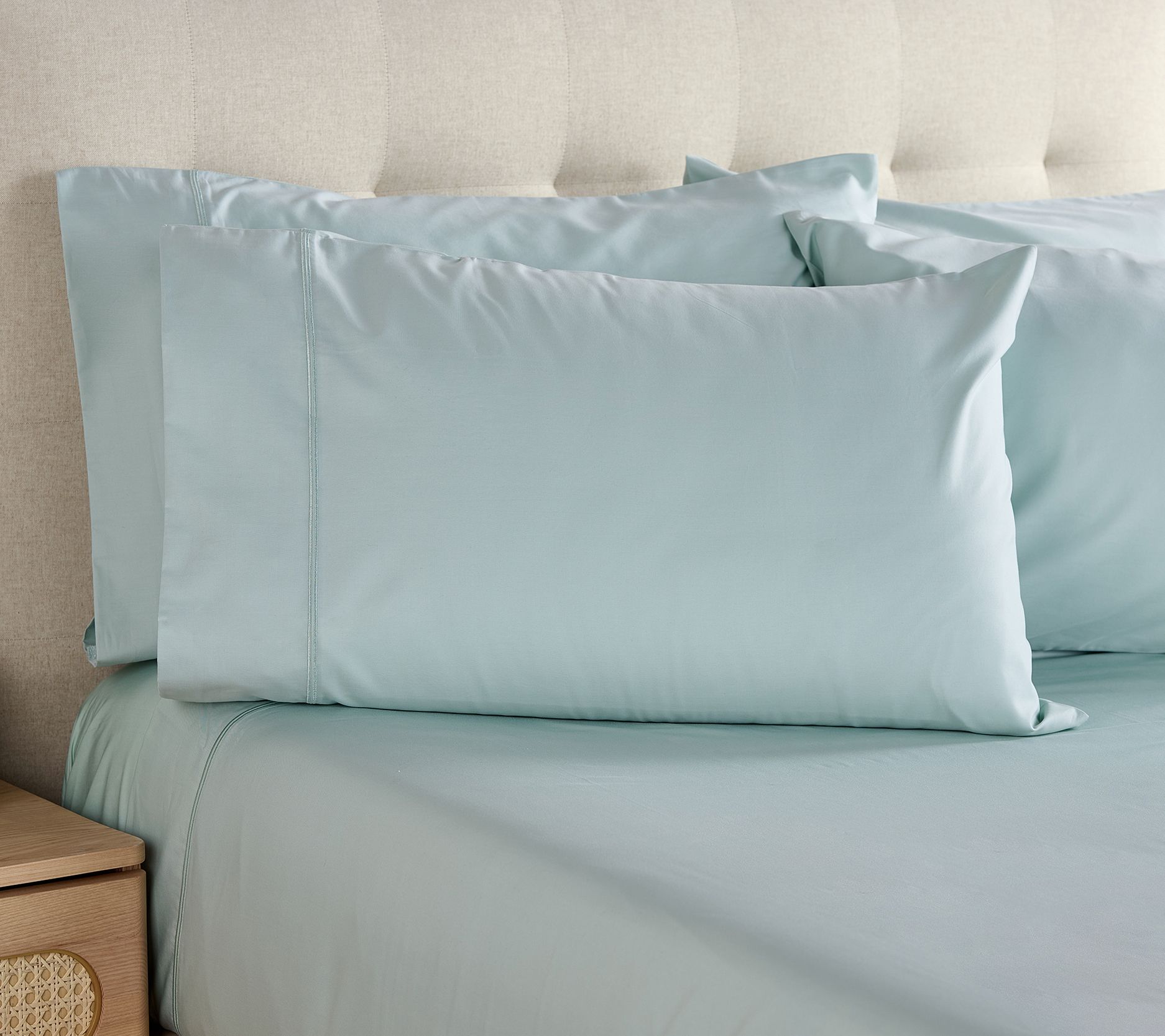"As Is" W by Wamsutta 400TC 100% Cotton Sheets & Extra Cases- Twin