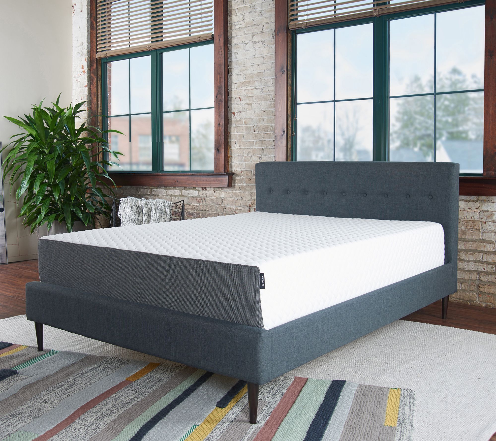 12 PARK 11" Deluxe Gel Memory Foam Mattress - Full