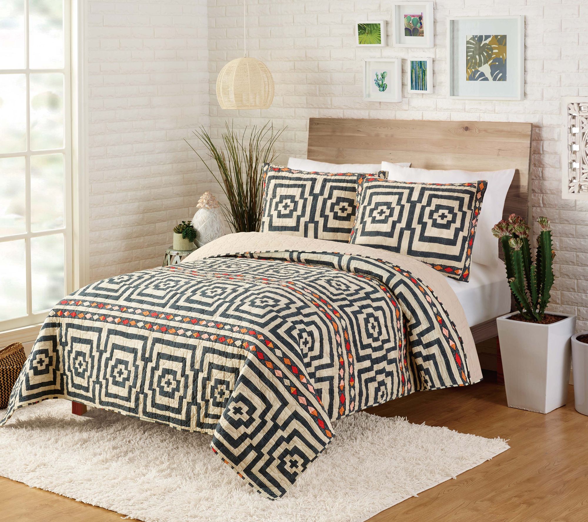 Makers Collective Hypnotic Full/Queen 3Piece Quilt Set
