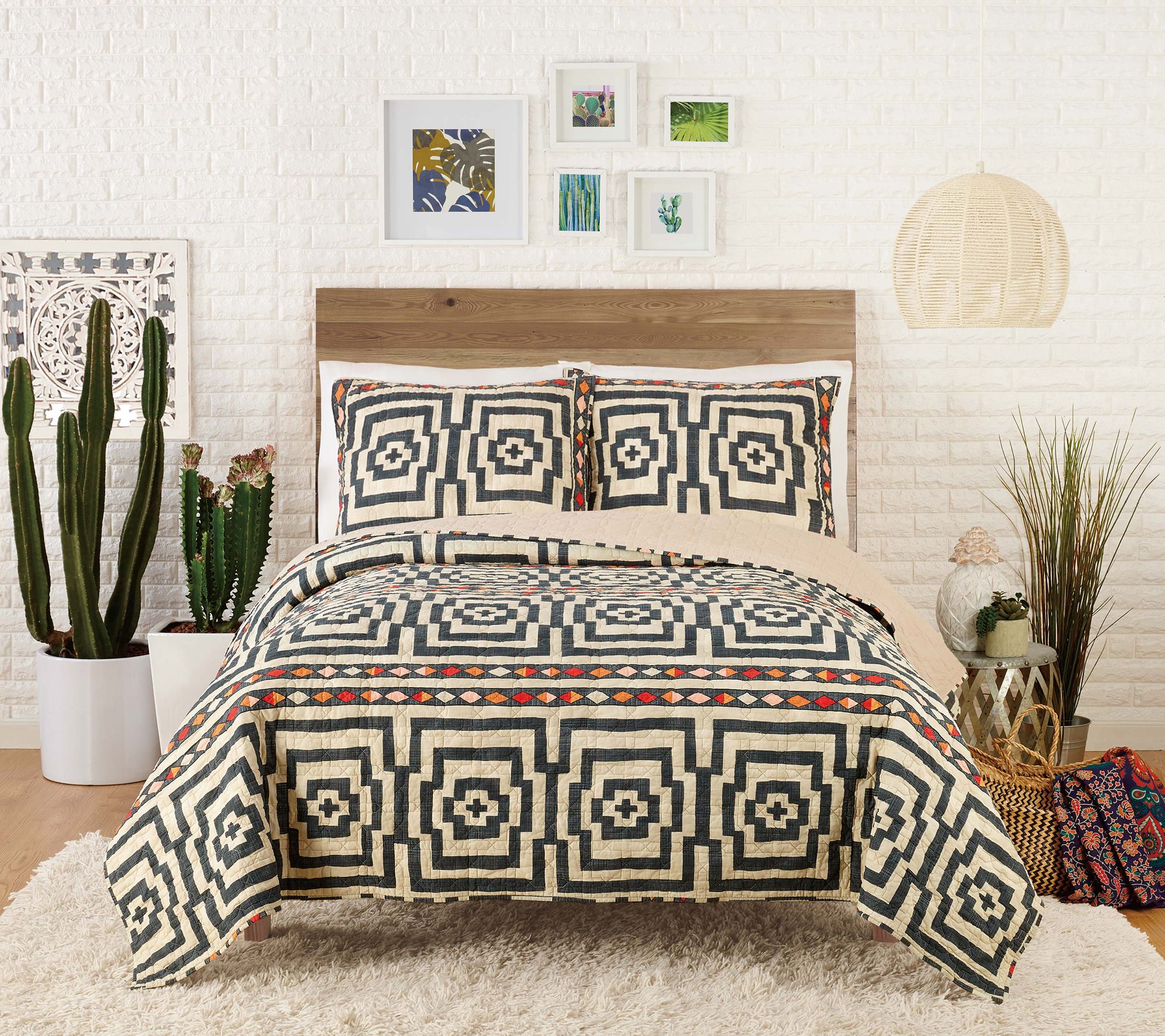 Makers Collective Hypnotic Full/Queen 3Piece Quilt Set