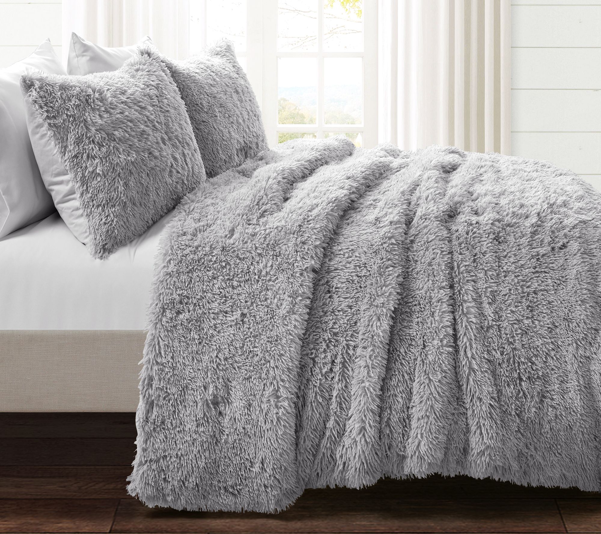 Emma Faux Fur 3-Piece Full/Queen Comforter Setby Lush Decor - QVC.com