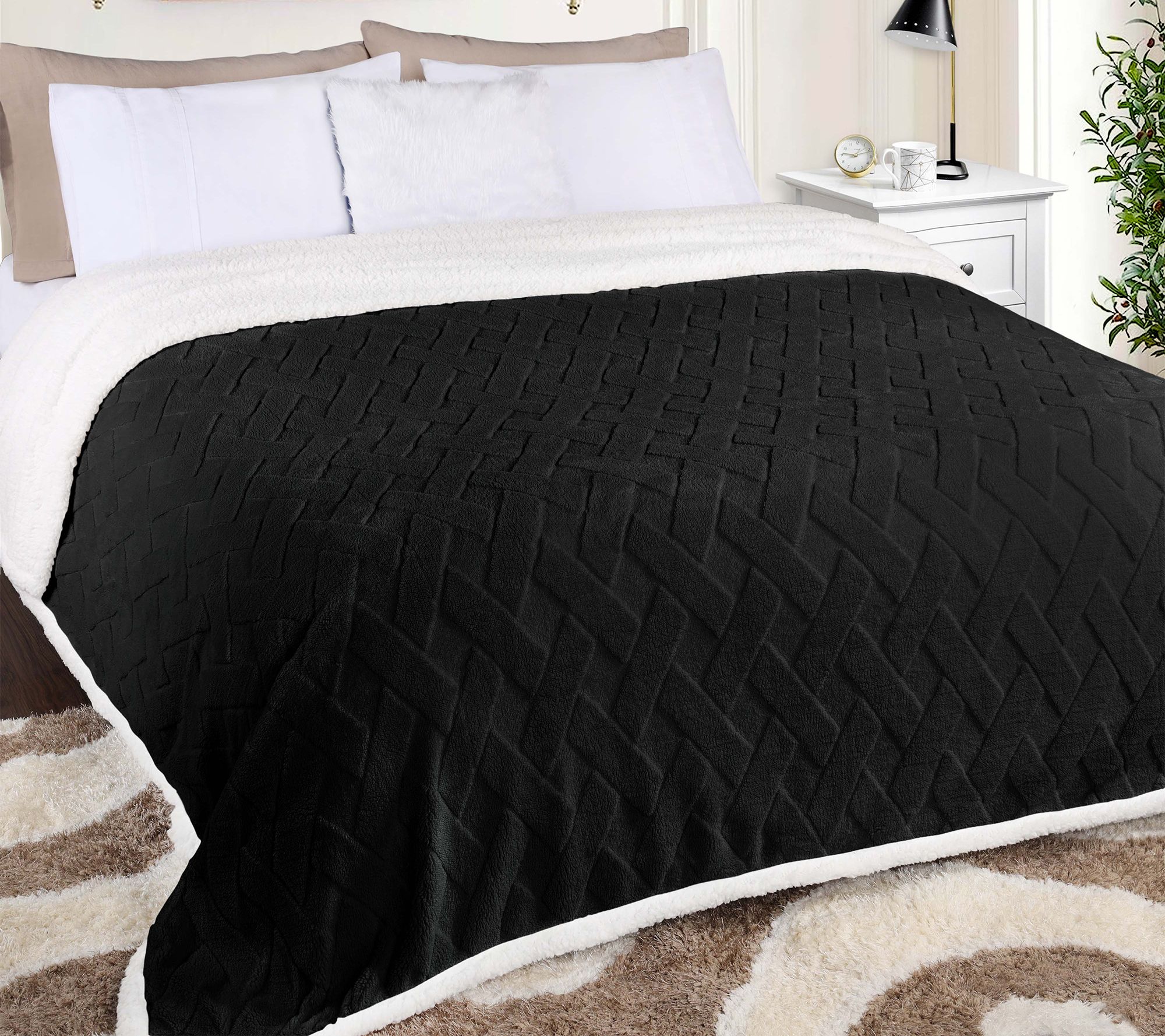 Superior Reversible Jacquard Fleece Blanket-  Full/Queen