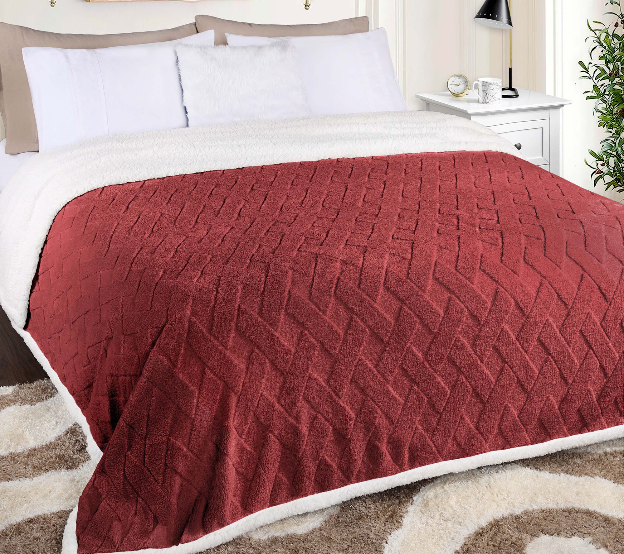 Superior Reversible Jacquard Fleece Blanket-  F ull/Queen
