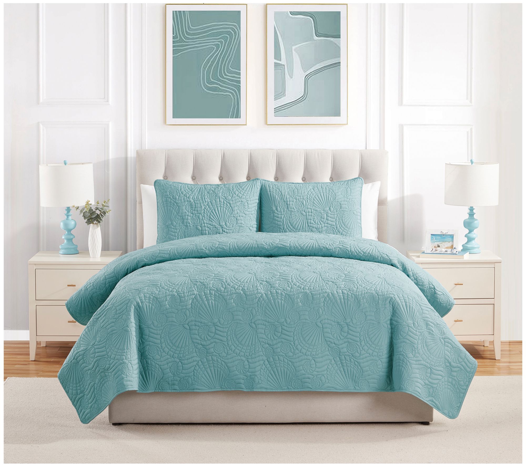VCNY Home Ocean 3pc Solid Seashell Coastal Quilt. Full/ Queen