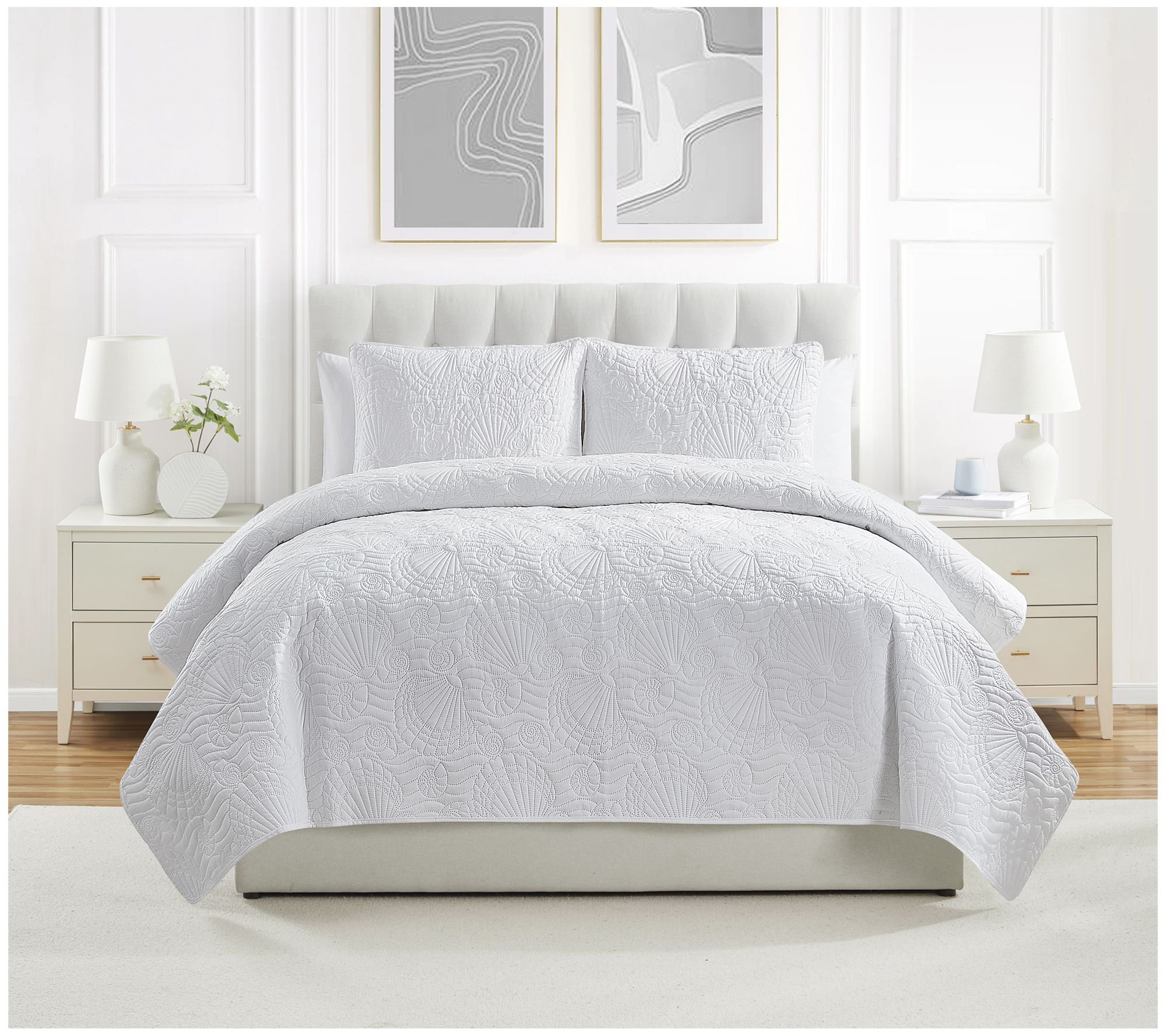VCNY Home Ocean 3pc Solid Seashell Coastal Quilt. Full/ Queen