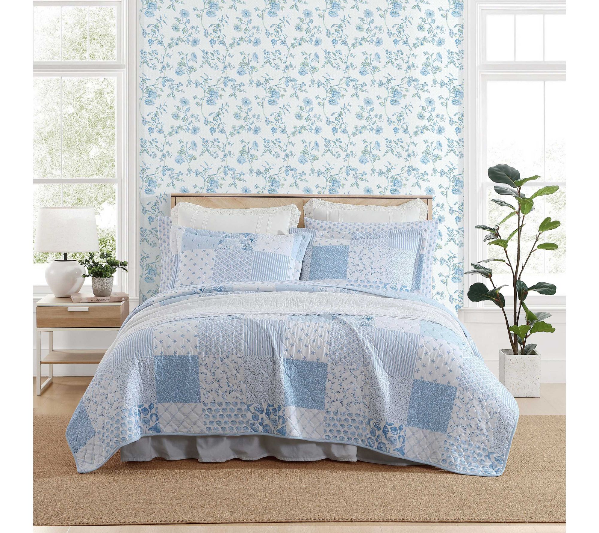 Laura Ashley Colleens Coastal Patchwork F/Q Quilt Sham Set