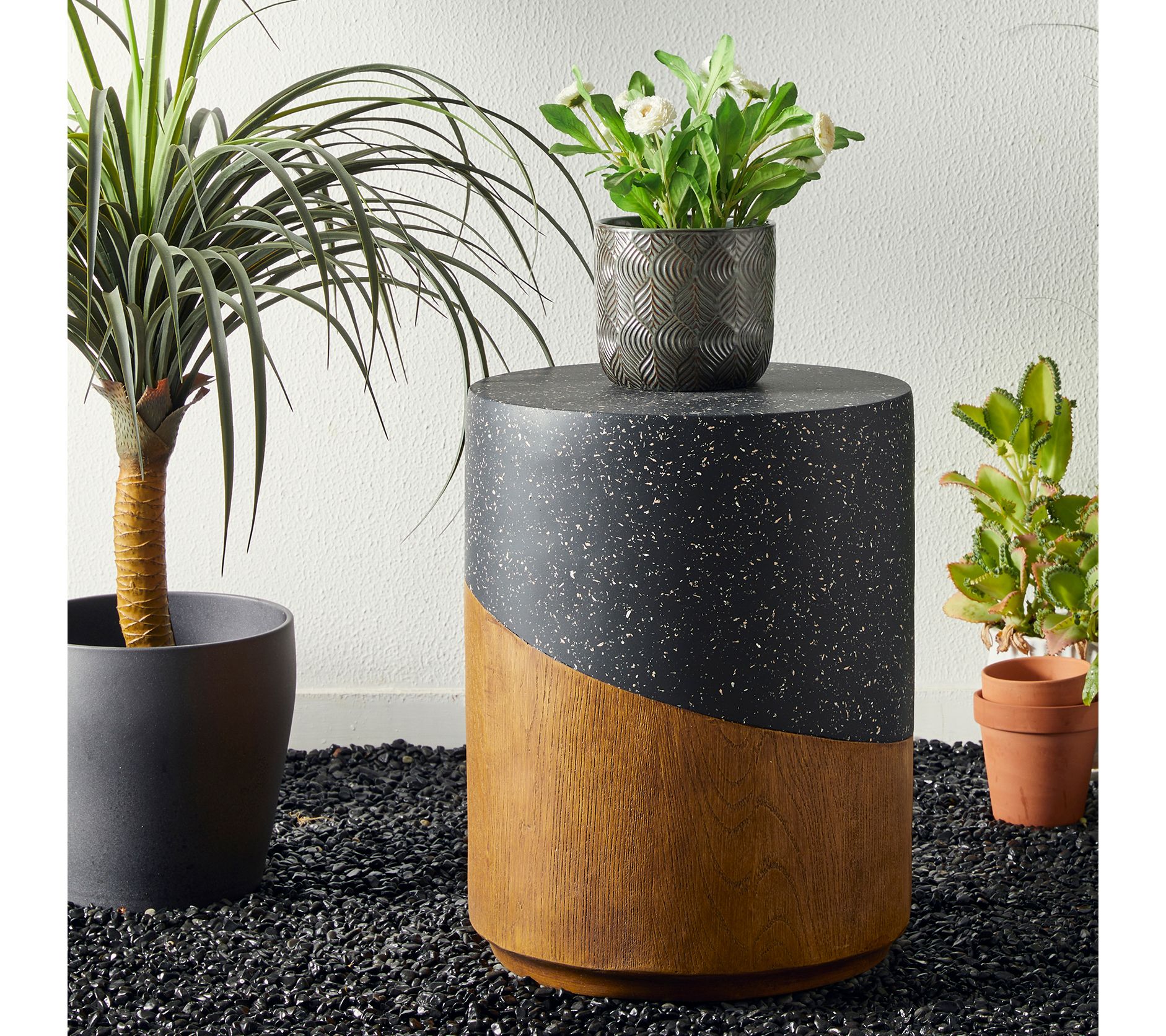 Glitzhome 18" Faux Wood Patio Garden Stool / Table