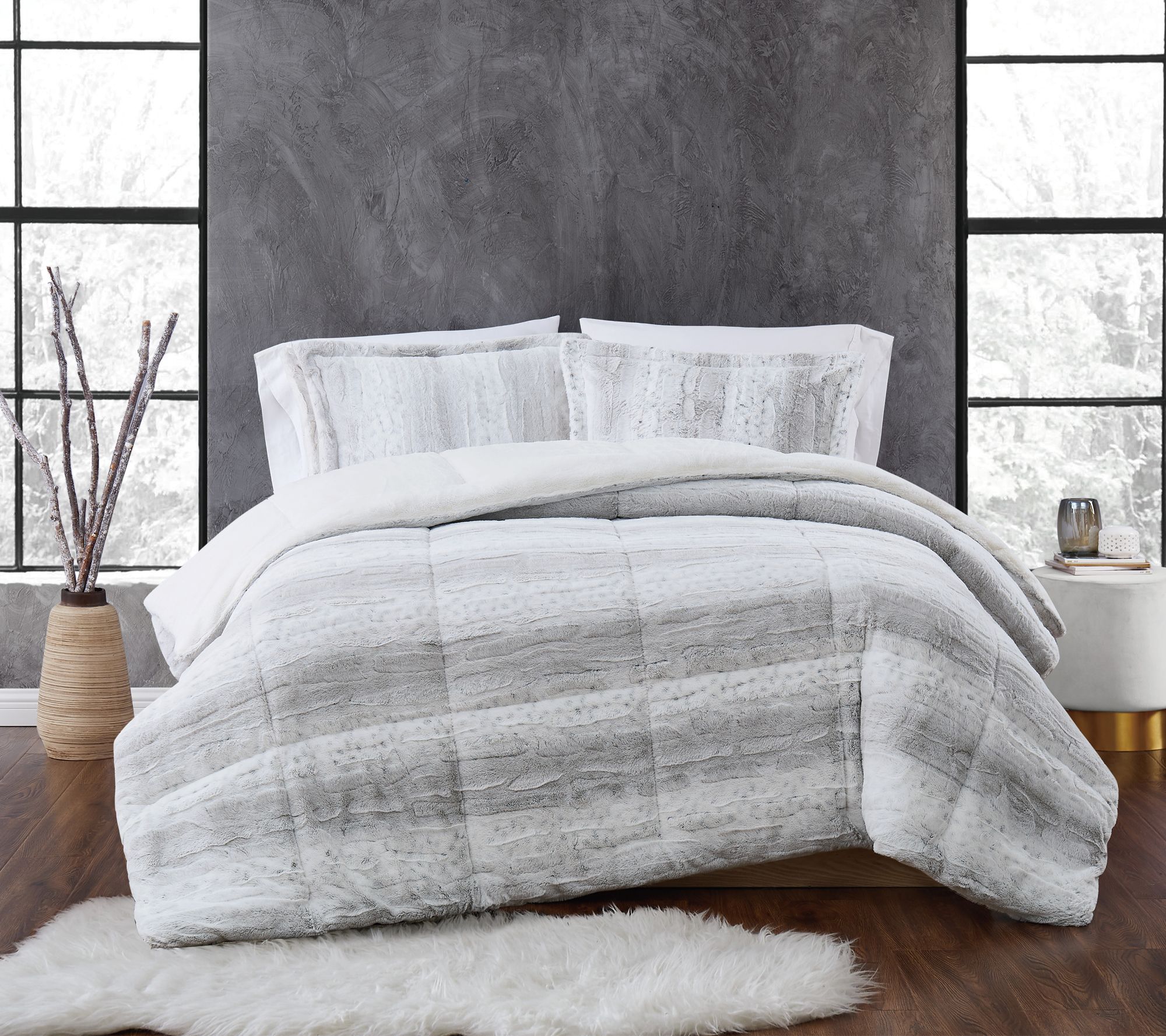 Christian Siriano Snow Leopard King Comforter