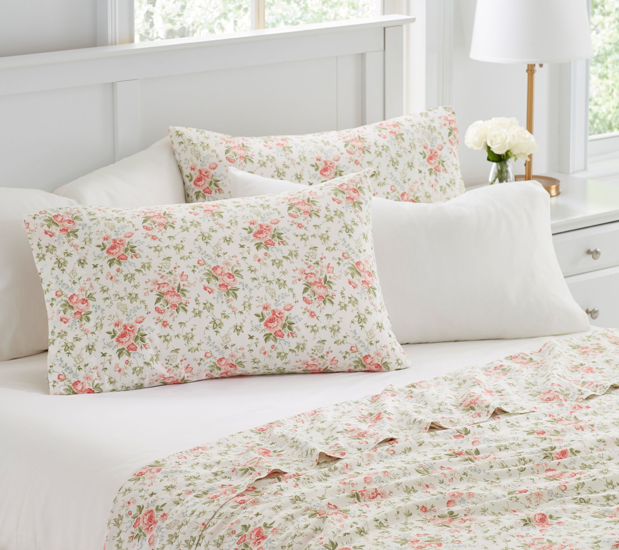 Laura Ashley Queen offers Sheet Set New!