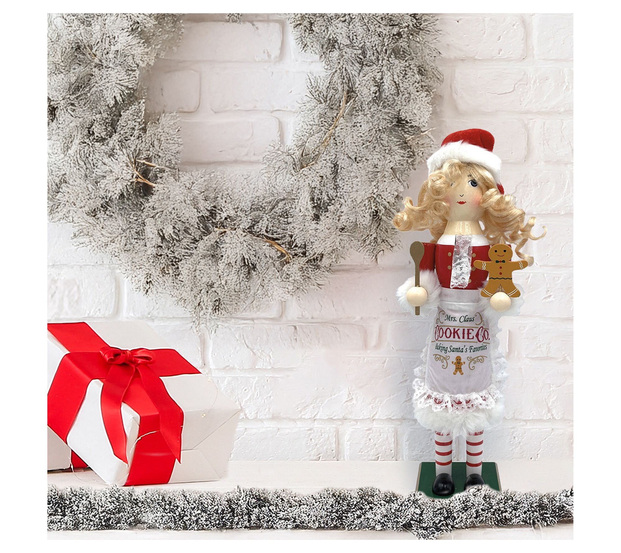 Santa's Workshop 14" Mrs. Claus Nutcracker