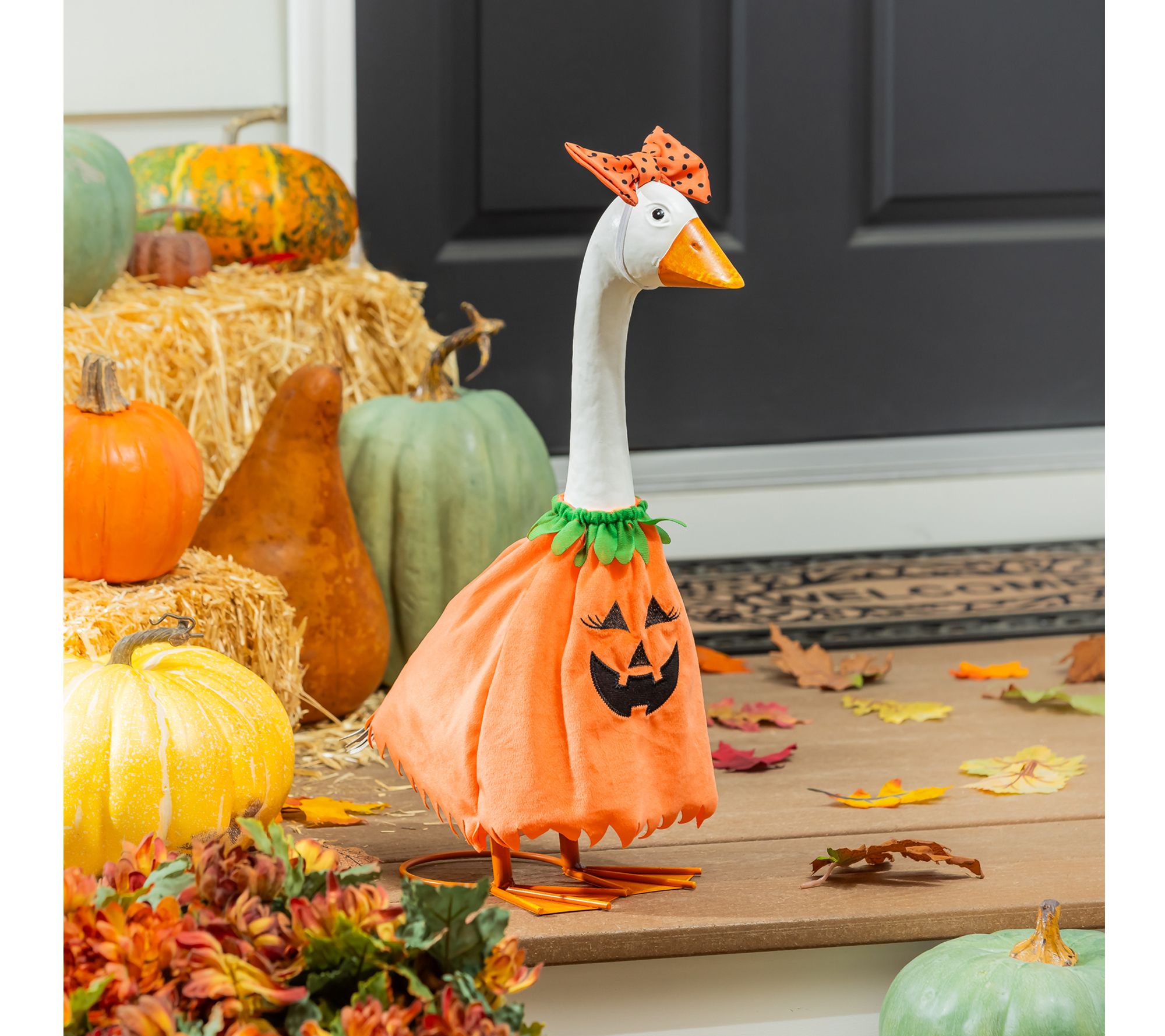 Evergreen Giddy the Porch Goose Statue & Outfit  Set