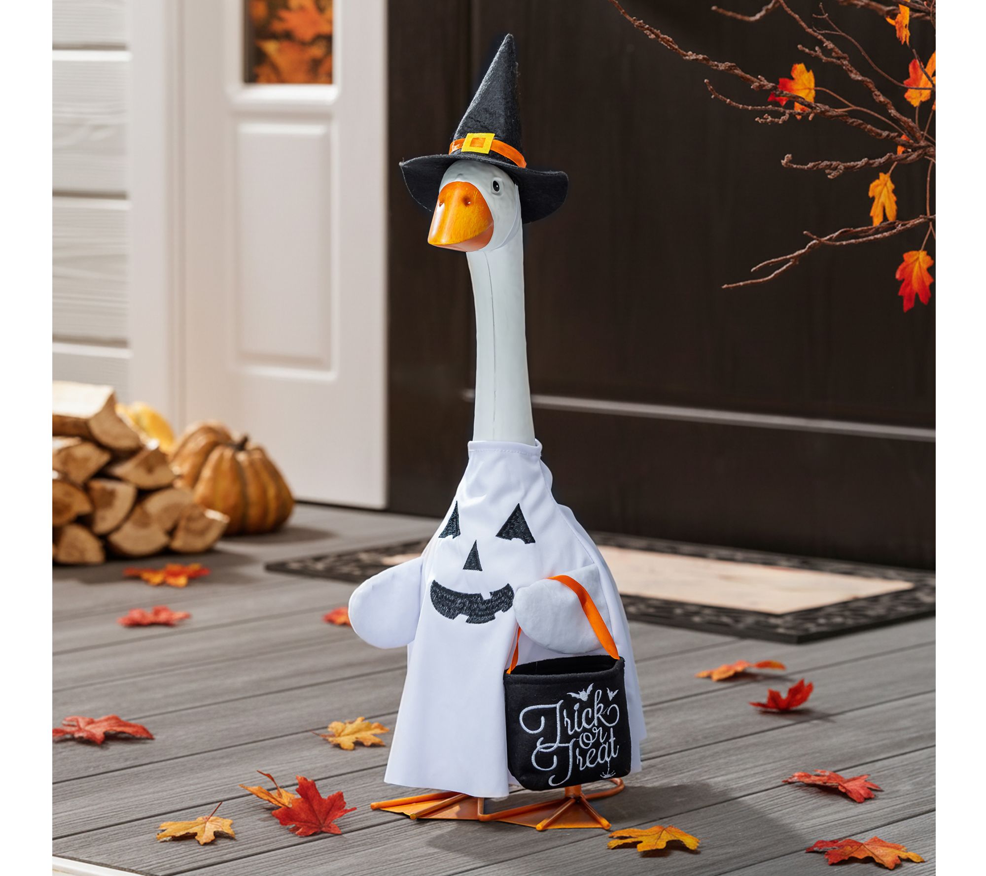 Evergreen Giddy the Porch Goose Statue & Outfit  Set
