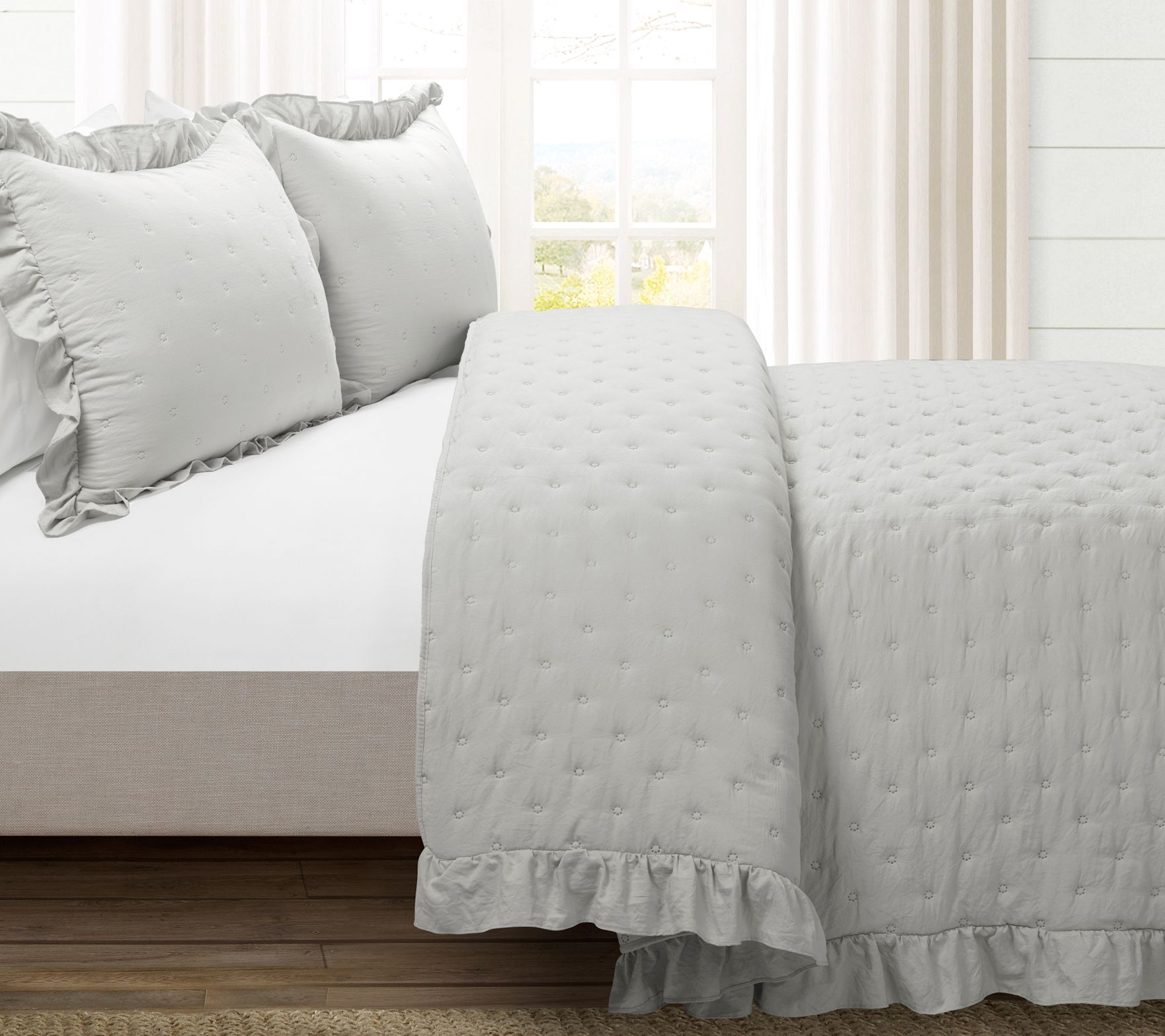 Lush Decor Reyna Ruffle Sheet Set - Queen - White