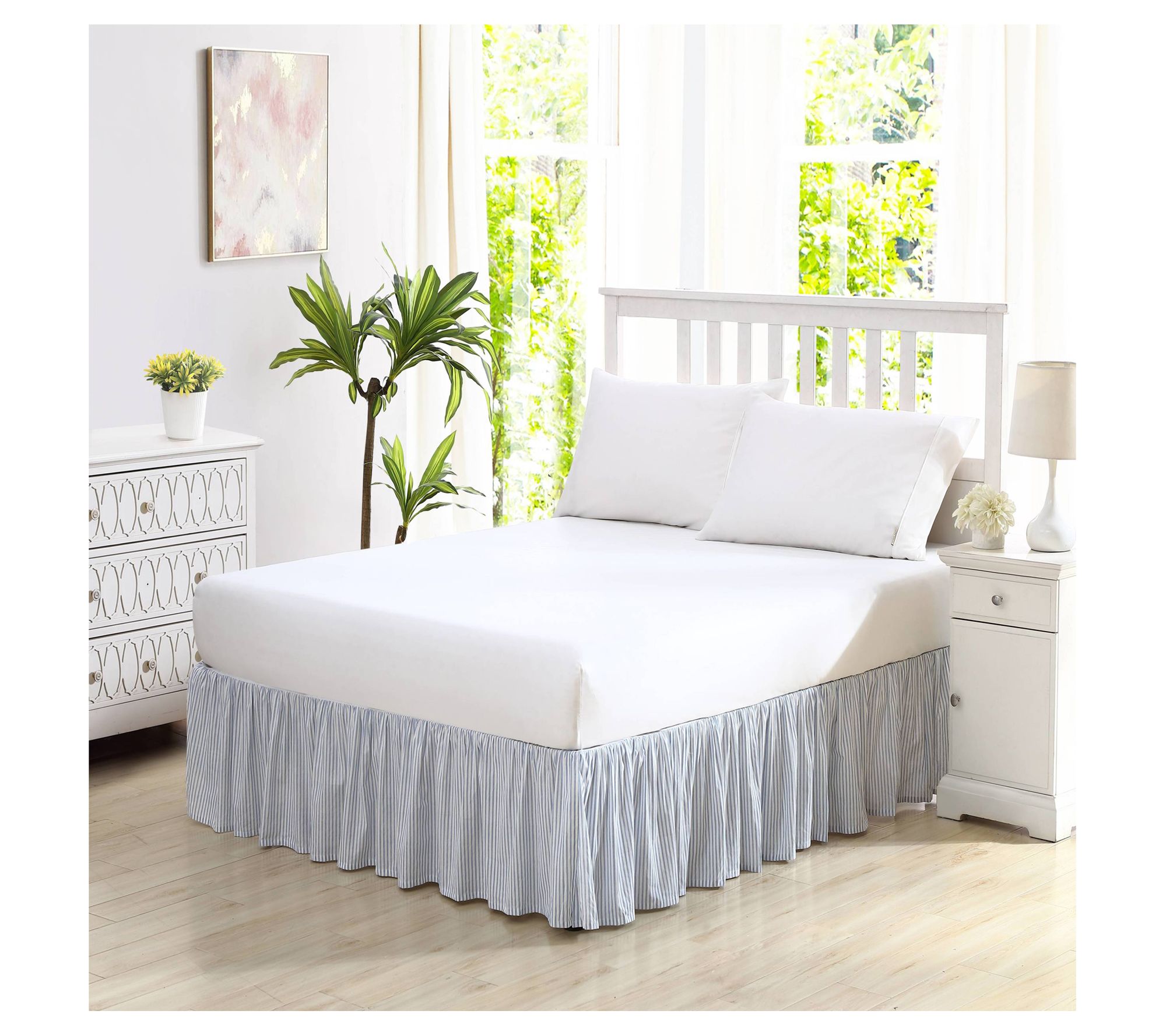 Laura Ashley Classics Blue Queen Bedskirt