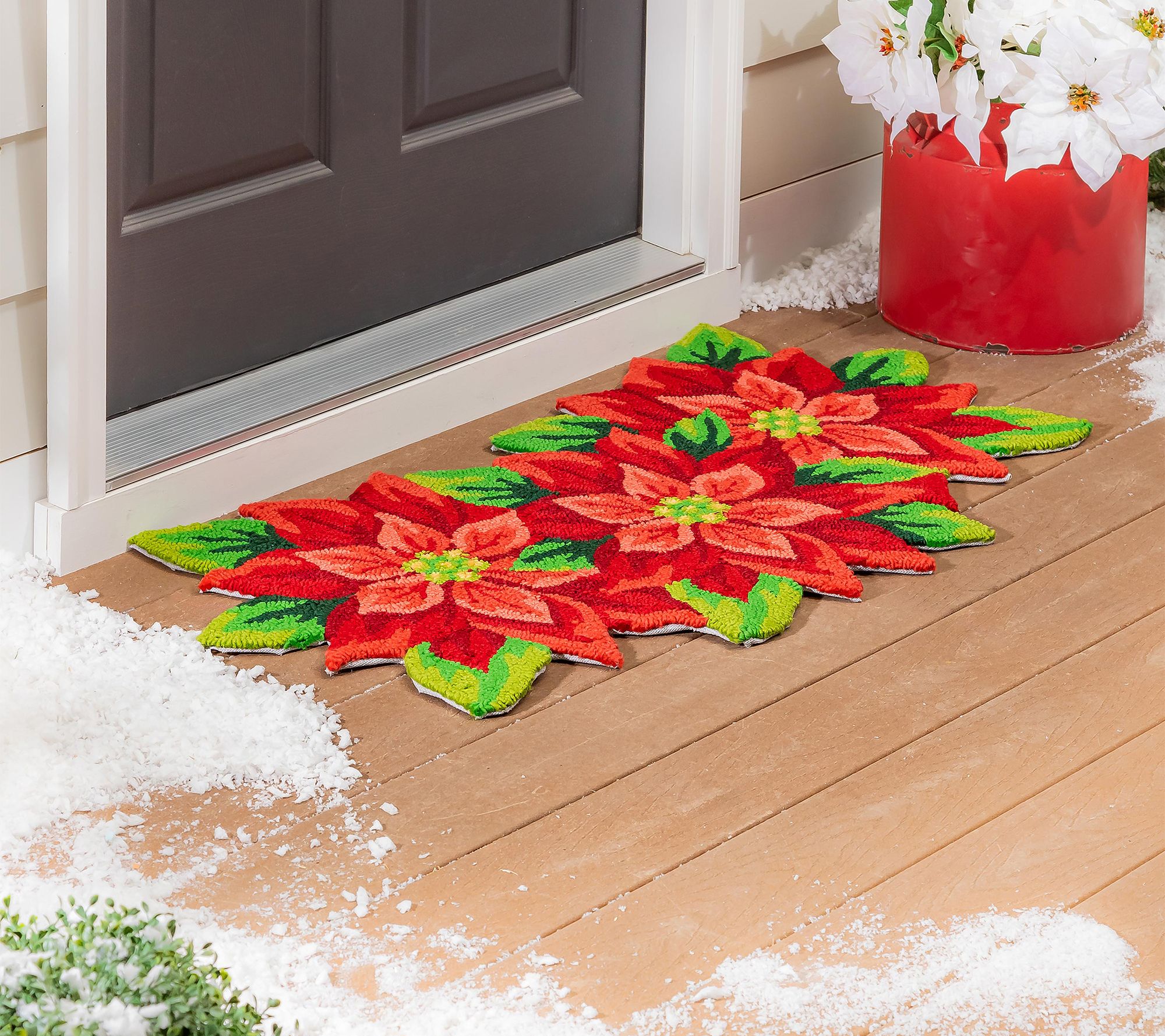 Evergreen 48"x24" Poinsettia Indoor/Outdoor Hooked Rug